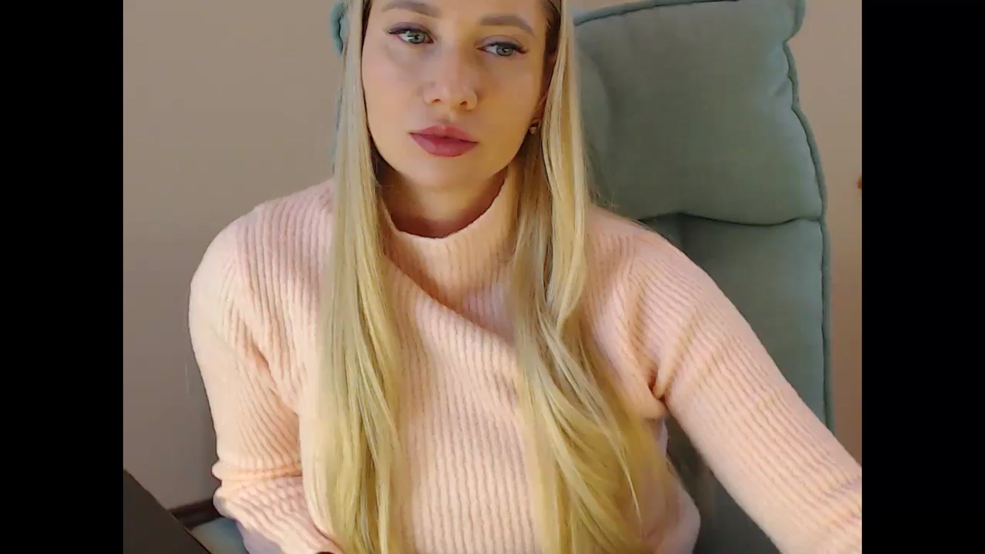 Gallery image thumbnail from Miss_Sylvia's myfreecams stream on, 12/27/2024, 15:52 image 16 of 20