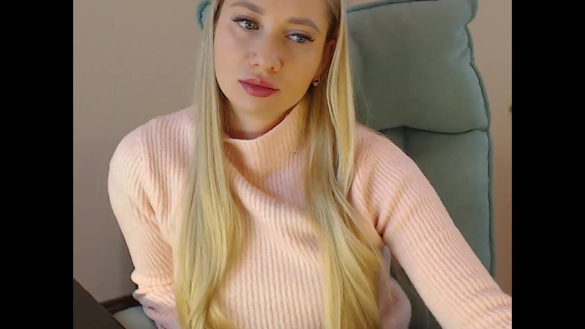 Gallery image thumbnail from Miss_Sylvia's myfreecams stream on, 12/27/2024, 15:52 image 11 of 20
