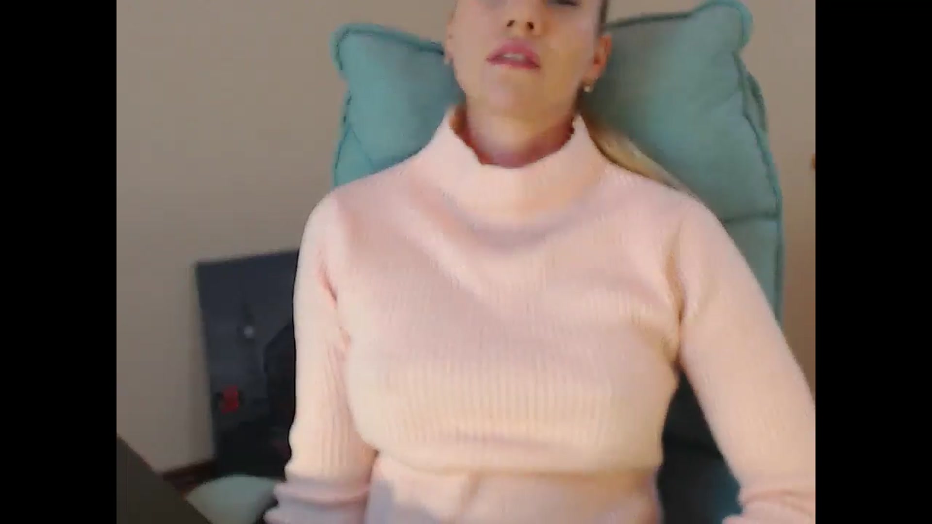 Gallery image thumbnail from Miss_Sylvia's myfreecams stream on, 12/28/2024, 17:12 image 15 of 20