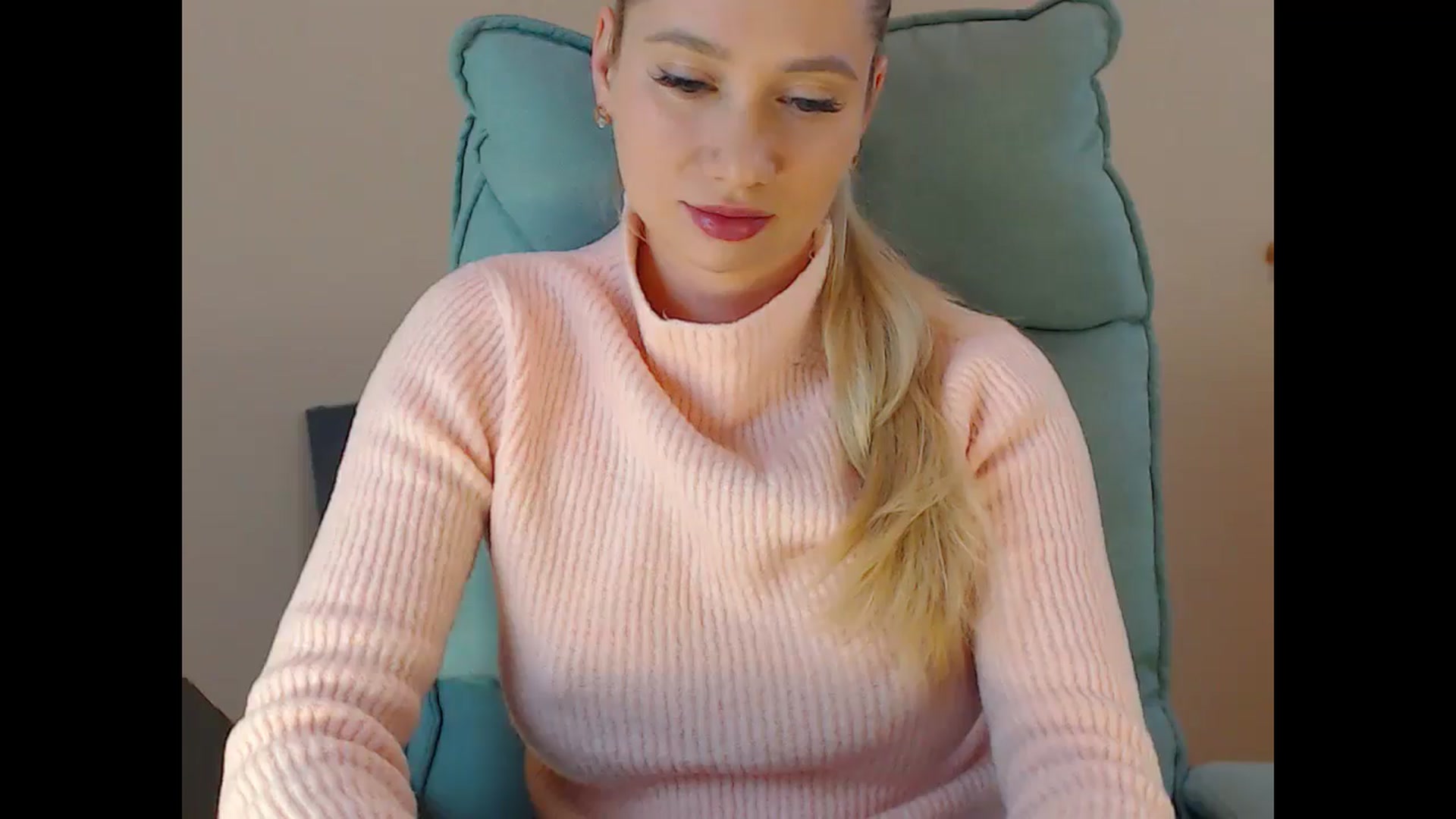 Gallery image thumbnail from Miss_Sylvia's myfreecams stream on, 12/28/2024, 17:12 image 2 of 20