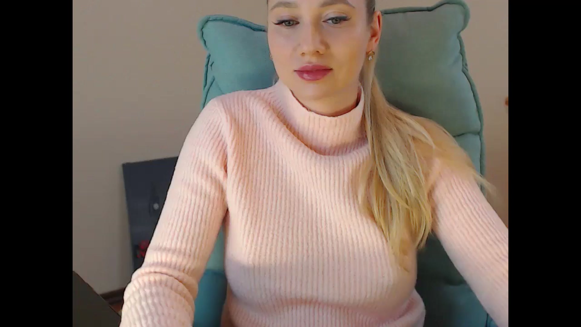 Gallery image thumbnail from Miss_Sylvia's myfreecams stream on, 12/28/2024, 17:12 image 8 of 20