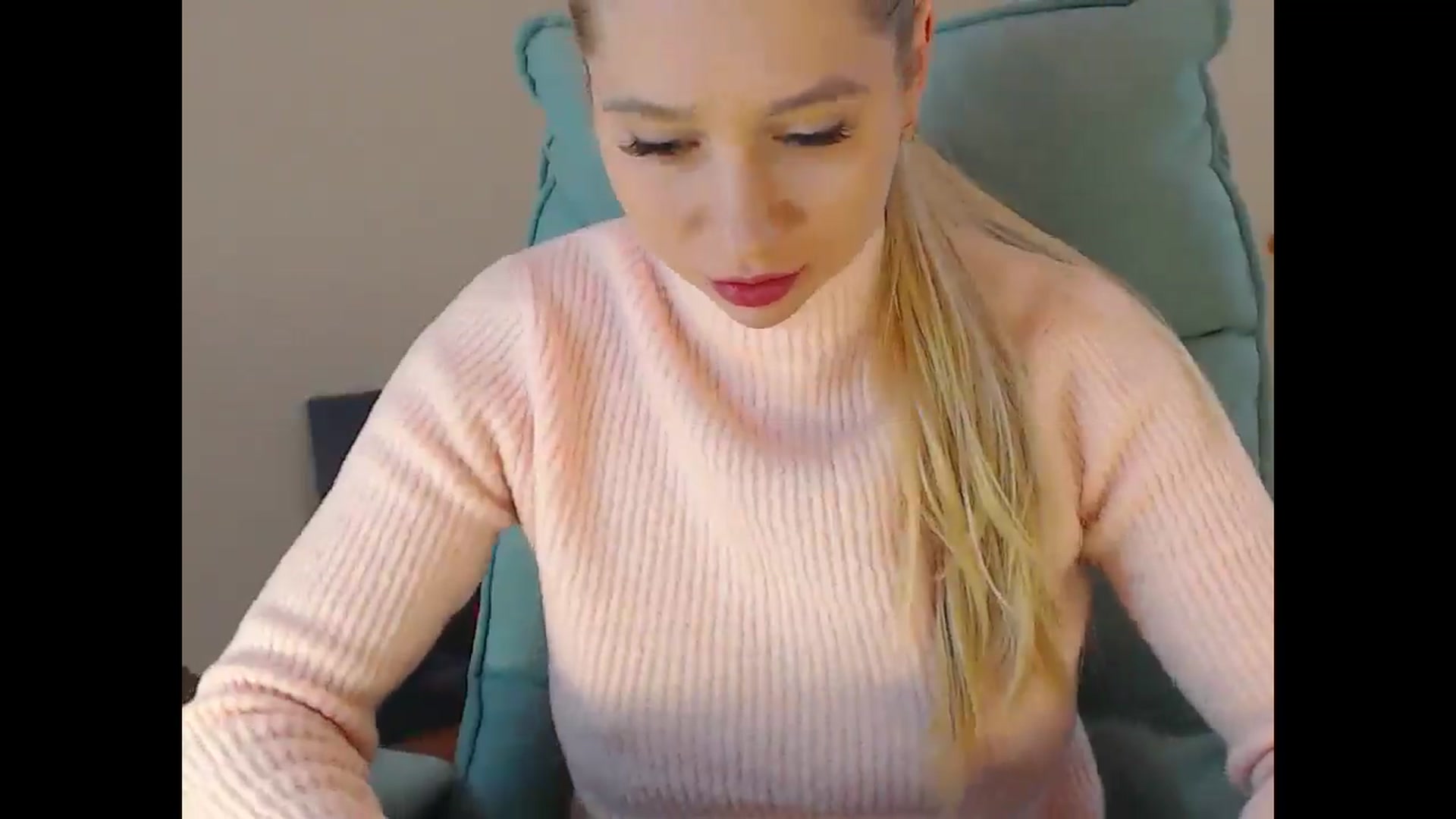 Gallery image thumbnail from Miss_Sylvia's myfreecams stream on, 12/28/2024, 17:43 image 13 of 20