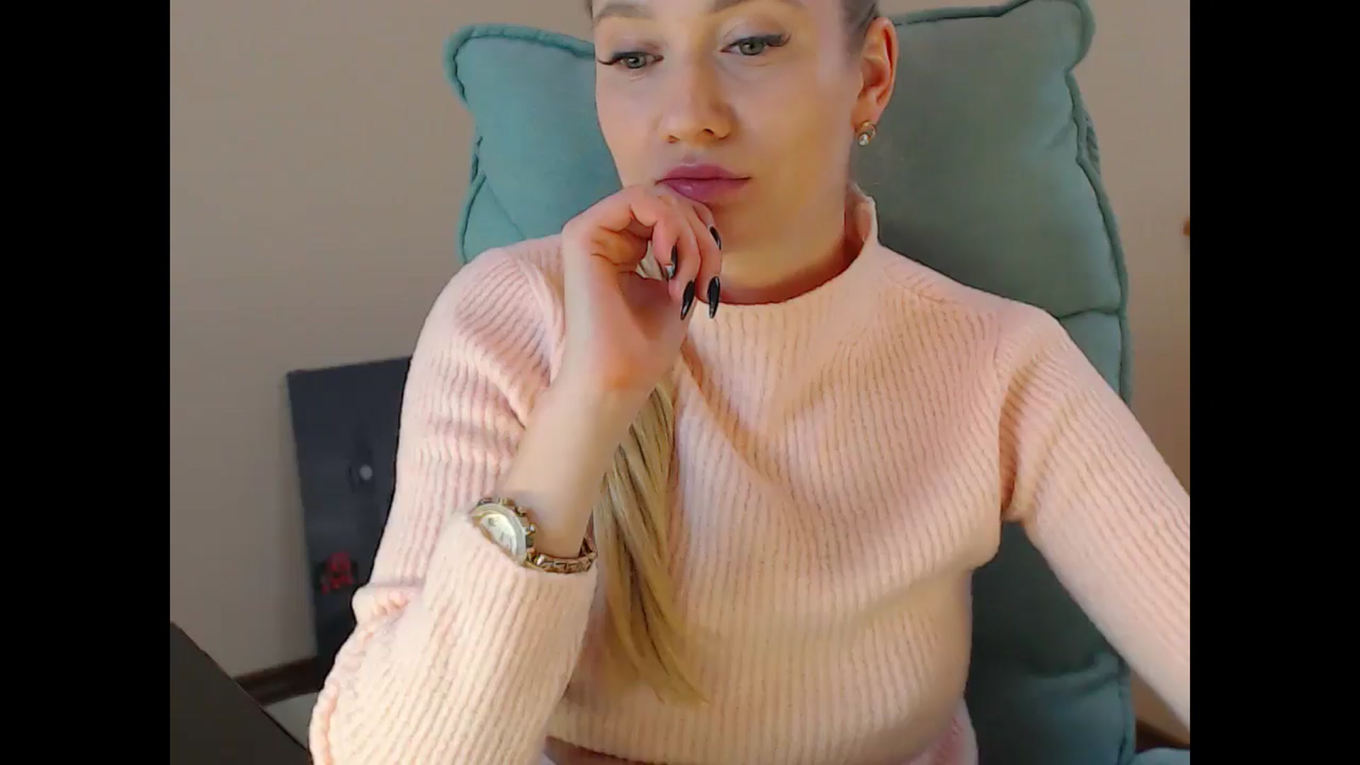 Gallery image thumbnail from Miss_Sylvia's myfreecams stream on, 12/28/2024, 17:43 image 6 of 20