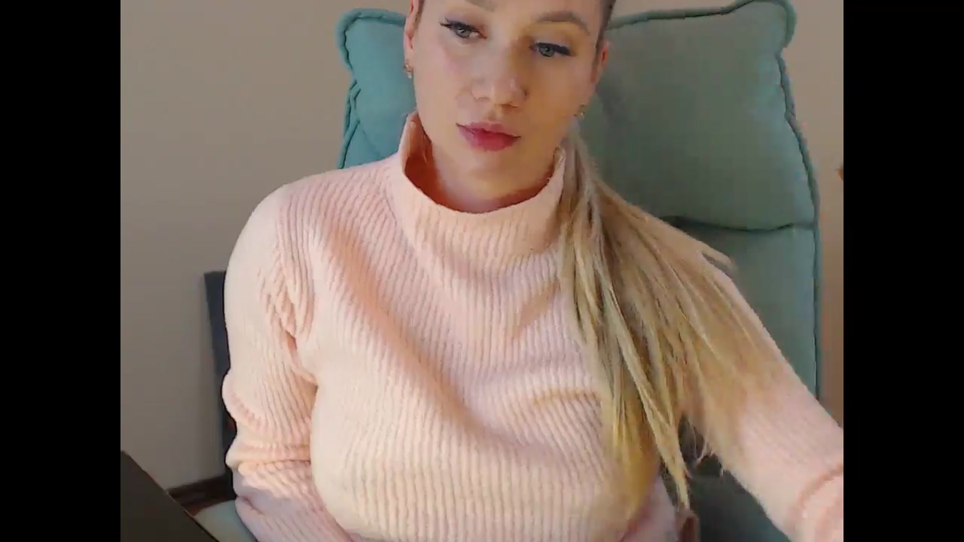 Gallery image thumbnail from Miss_Sylvia's myfreecams stream on, 12/28/2024, 18:44 image 11 of 20