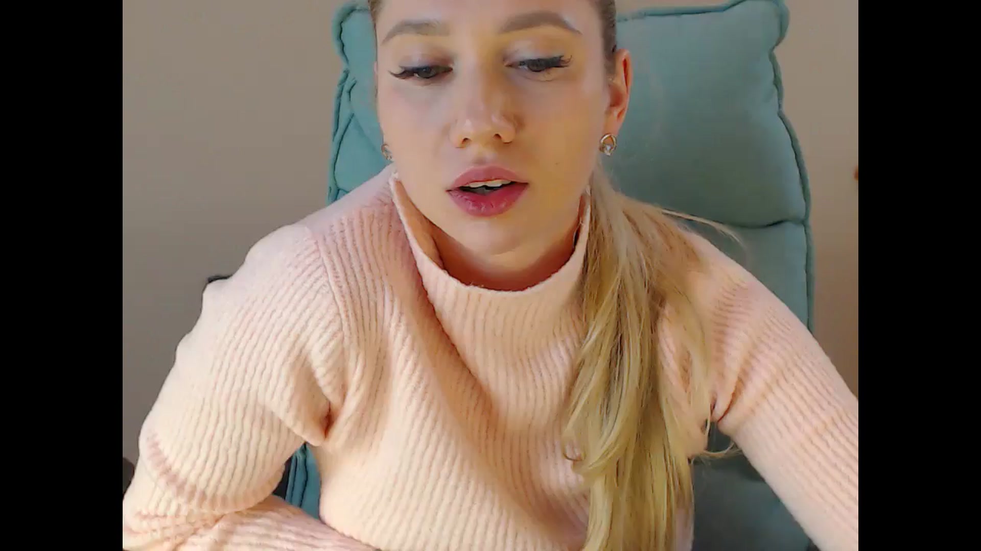 Gallery image thumbnail from Miss_Sylvia's myfreecams stream on, 12/28/2024, 18:44 image 20 of 20