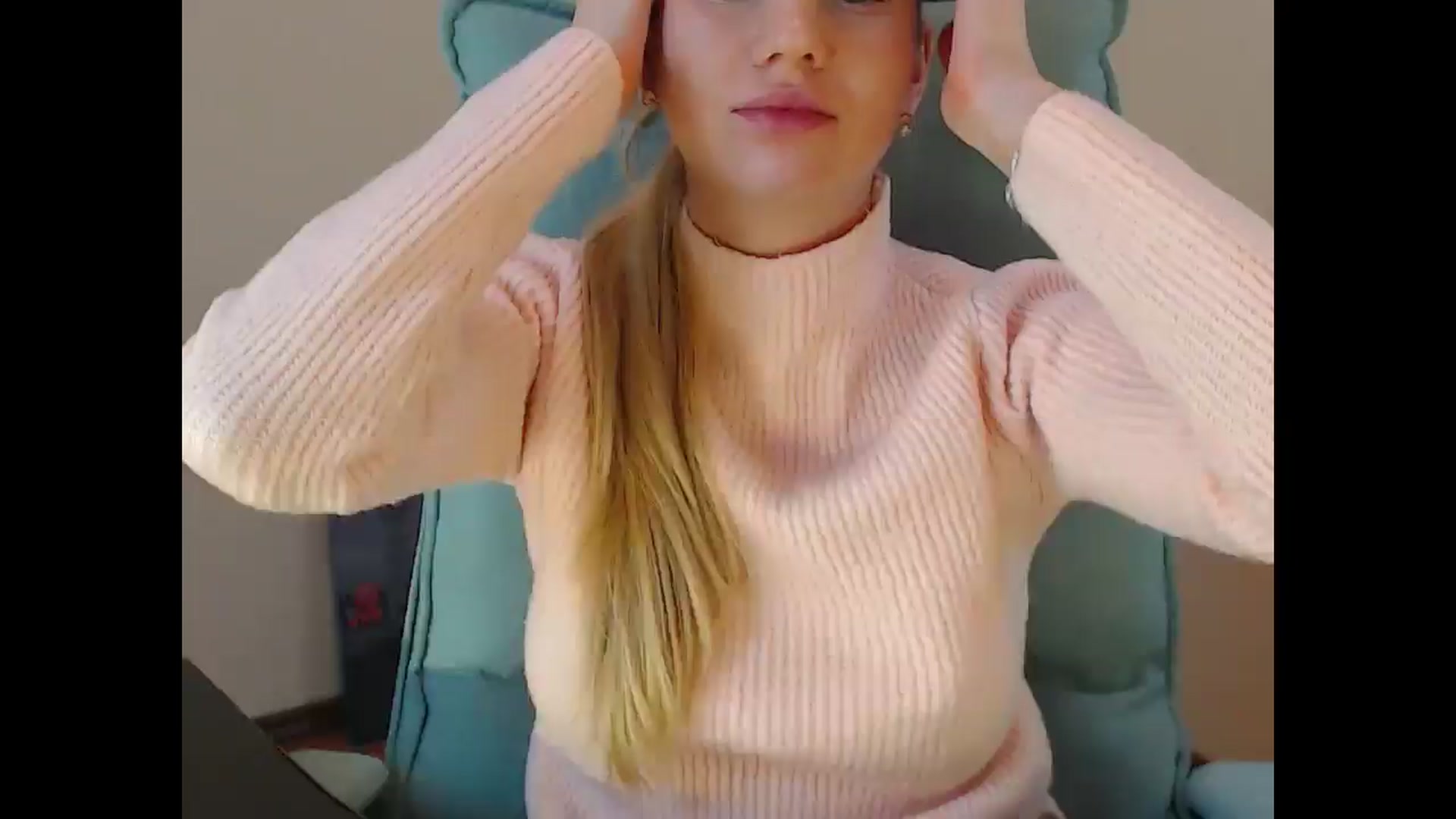 Gallery image thumbnail from Miss_Sylvia's myfreecams stream on, 12/28/2024, 20:56 image 4 of 20
