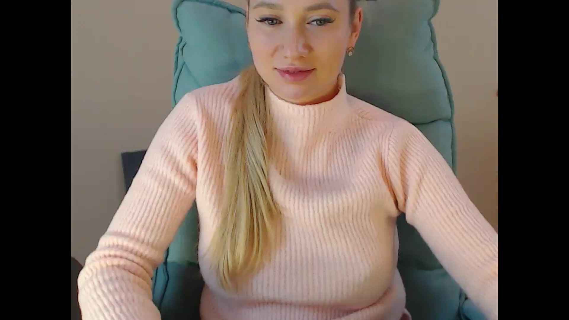 Gallery image thumbnail from Miss_Sylvia's myfreecams stream on, 12/28/2024, 20:56 image 3 of 20