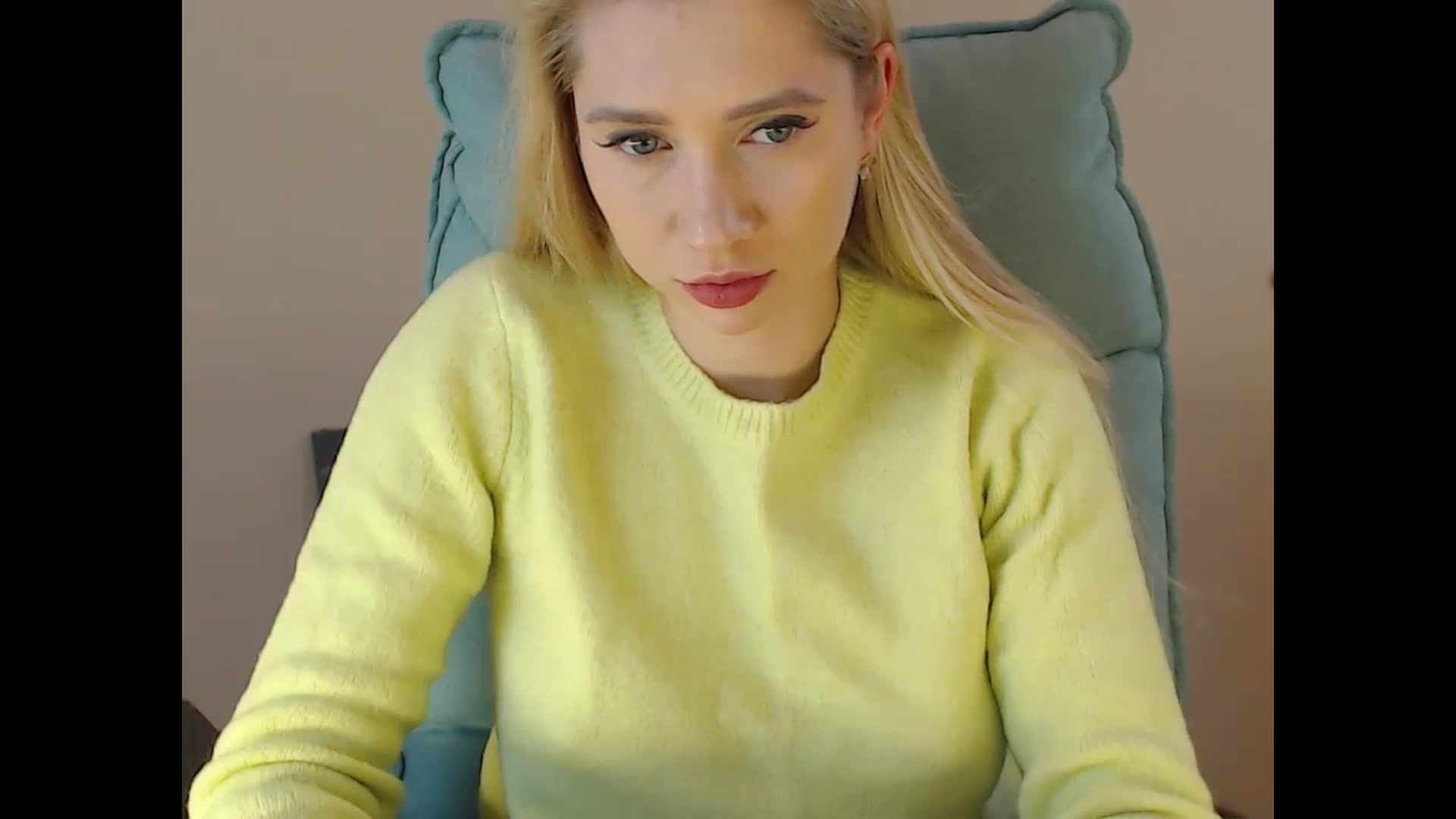 Gallery image thumbnail from Miss_Sylvia's myfreecams stream on, 12/29/2024, 17:13 image 2 of 20