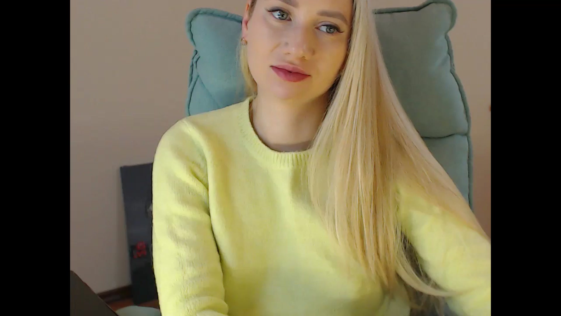 Gallery image thumbnail from Miss_Sylvia's myfreecams stream on, 12/29/2024, 17:13 image 11 of 20