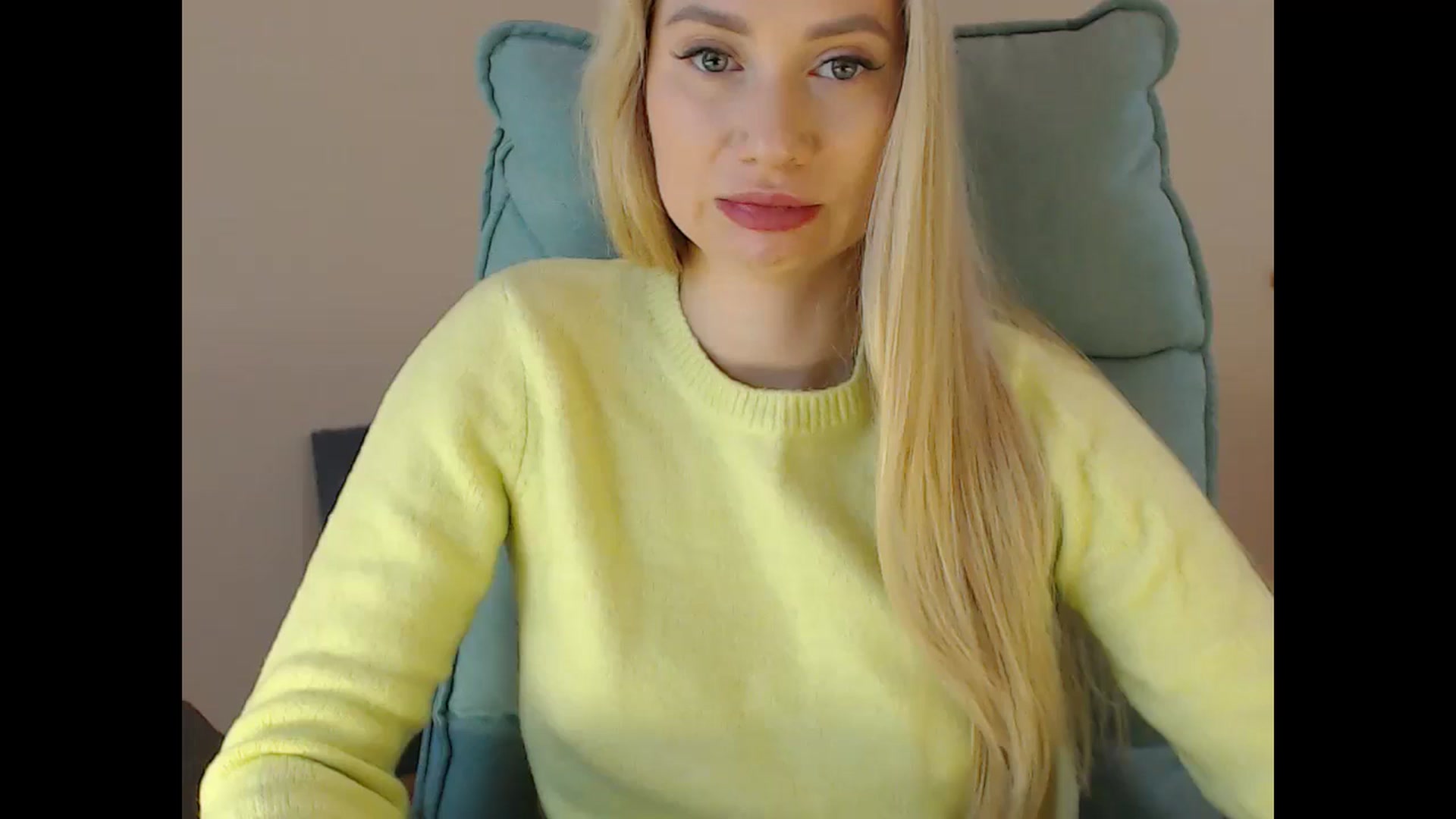 Gallery image thumbnail from Miss_Sylvia's myfreecams stream on, 12/29/2024, 17:13 image 18 of 20
