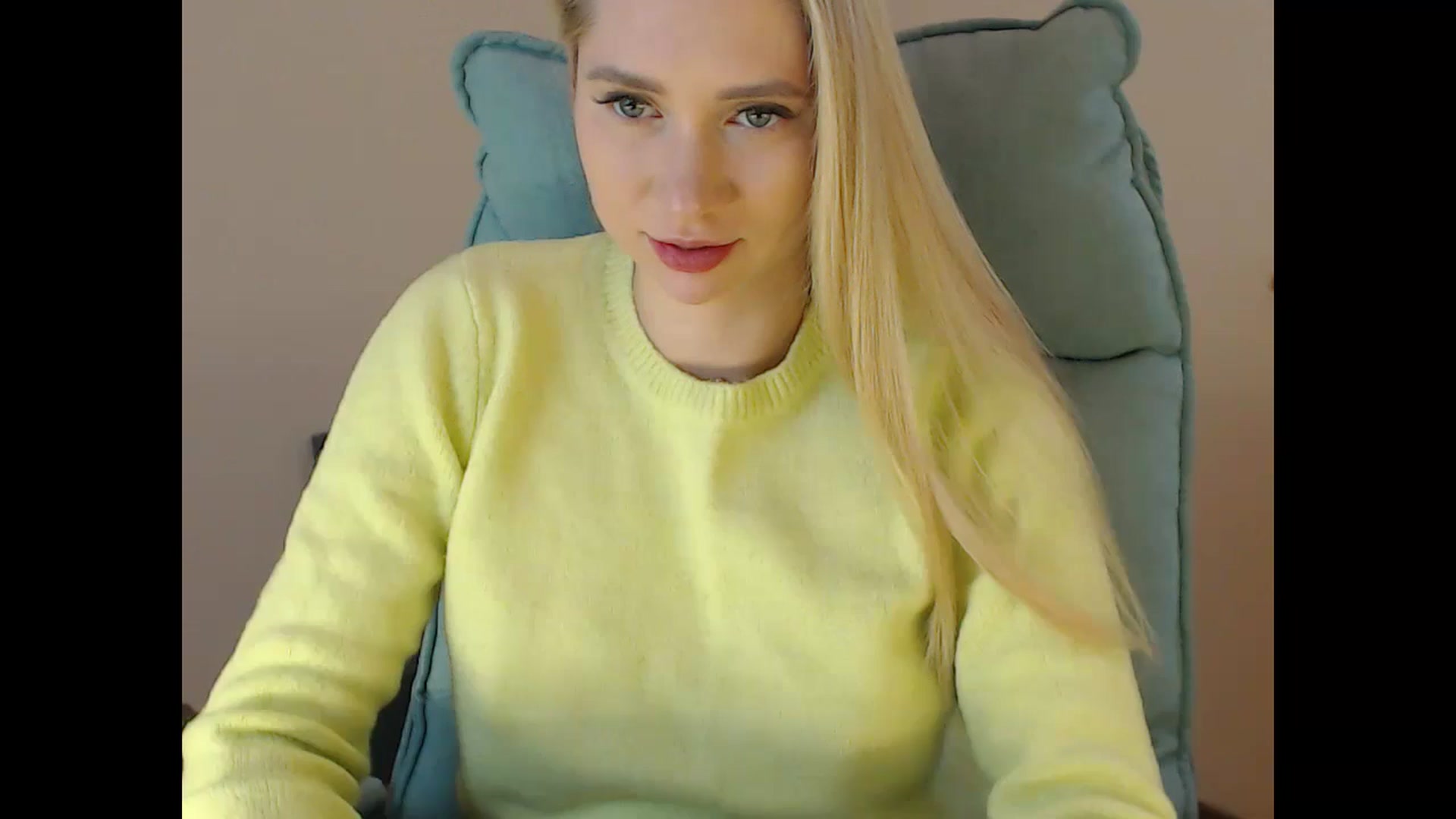 Gallery image thumbnail from Miss_Sylvia's myfreecams stream on, 12/29/2024, 18:10 image 10 of 20