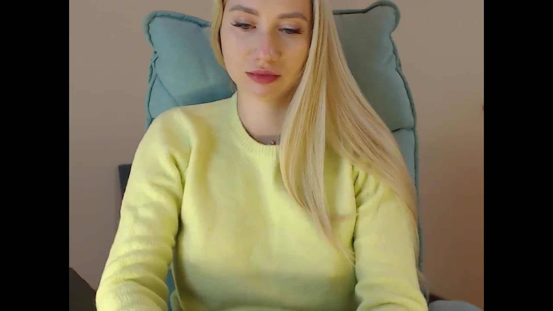 Gallery image thumbnail from Miss_Sylvia's myfreecams stream on, 12/29/2024, 18:10 image 2 of 20