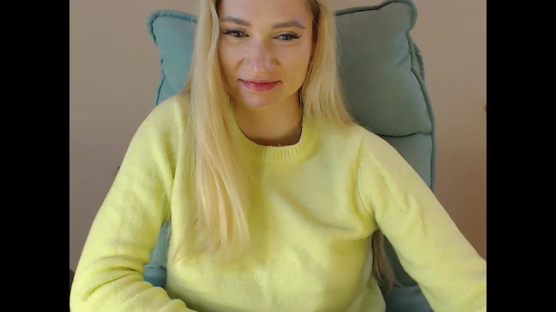 Gallery image thumbnail from Miss_Sylvia's myfreecams stream on, 12/29/2024, 20:38 image 7 of 20