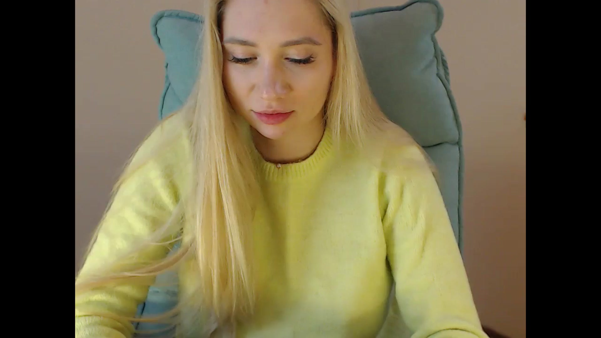 Gallery image thumbnail from Miss_Sylvia's myfreecams stream on, 12/29/2024, 20:38 image 18 of 20