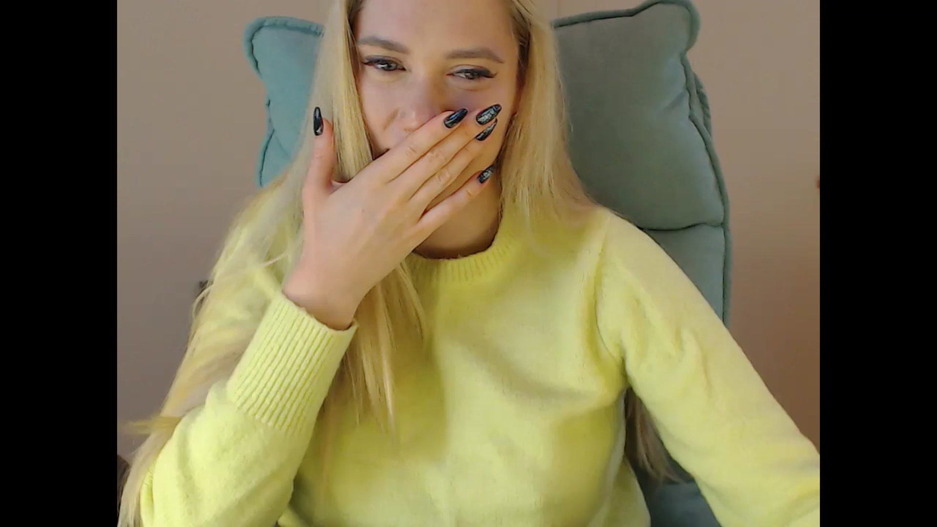 Gallery image thumbnail from Miss_Sylvia's myfreecams stream on, 12/29/2024, 20:38 image 10 of 20