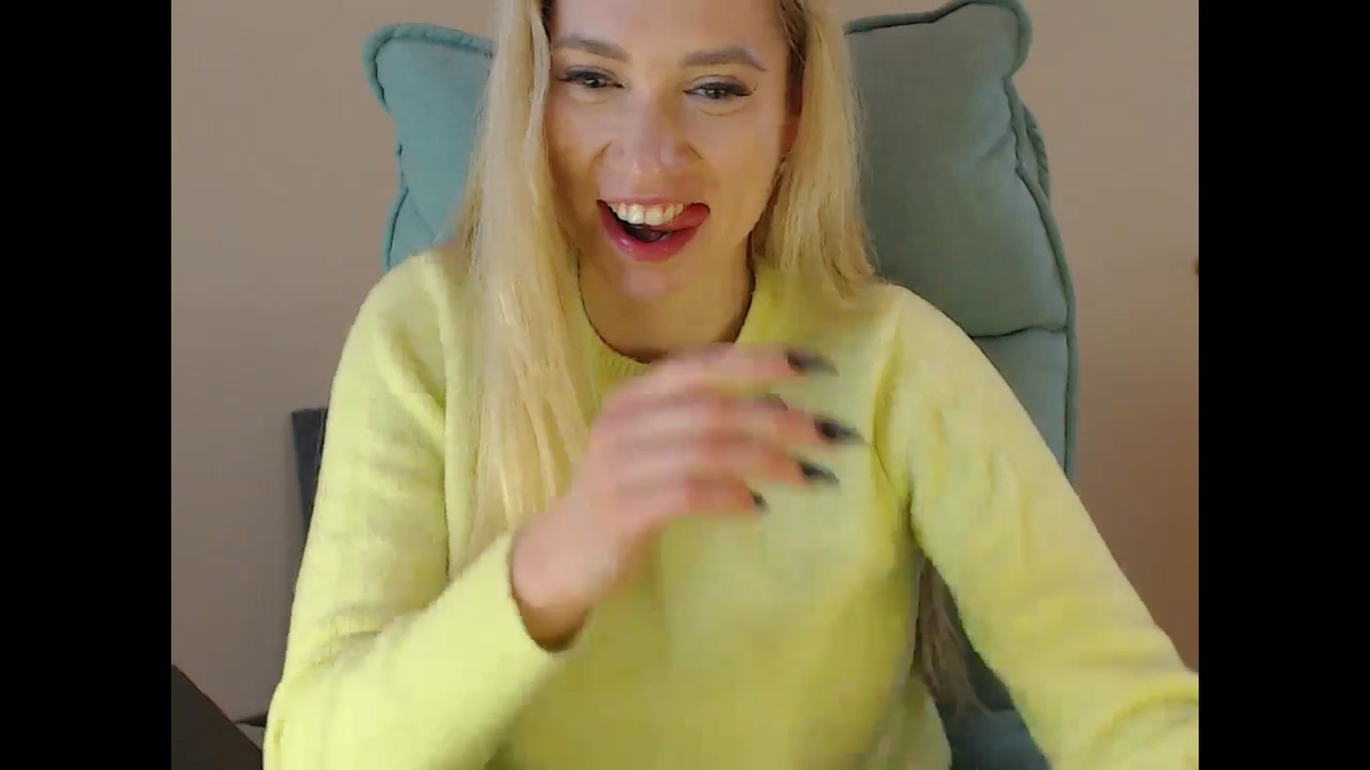 Gallery image thumbnail from Miss_Sylvia's myfreecams stream on, 12/29/2024, 20:38 image 5 of 20