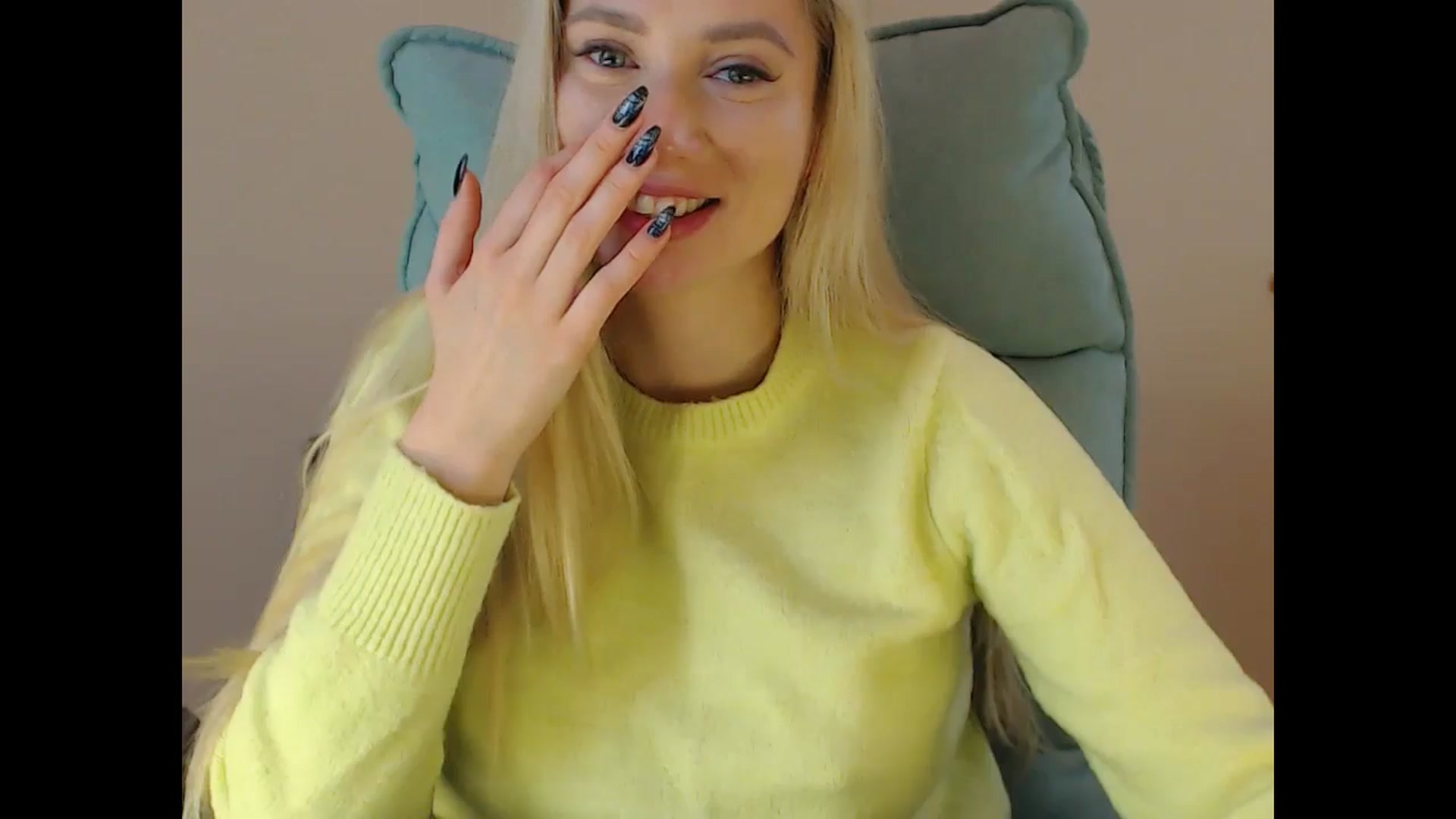 Gallery image thumbnail from Miss_Sylvia's myfreecams stream on, 12/29/2024, 20:38 image 11 of 20