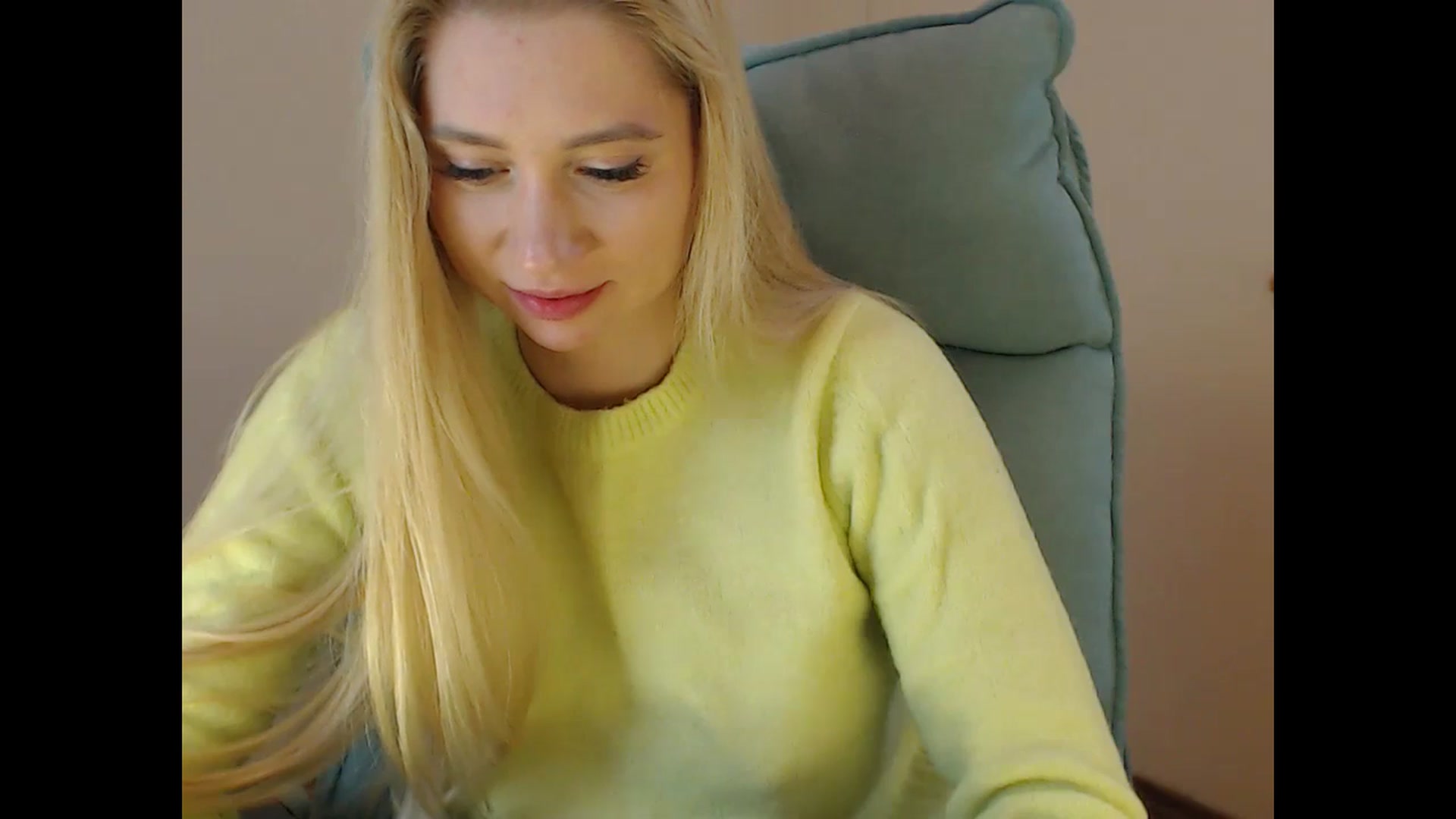 Gallery image thumbnail from Miss_Sylvia's myfreecams stream on, 12/29/2024, 20:38 image 15 of 20
