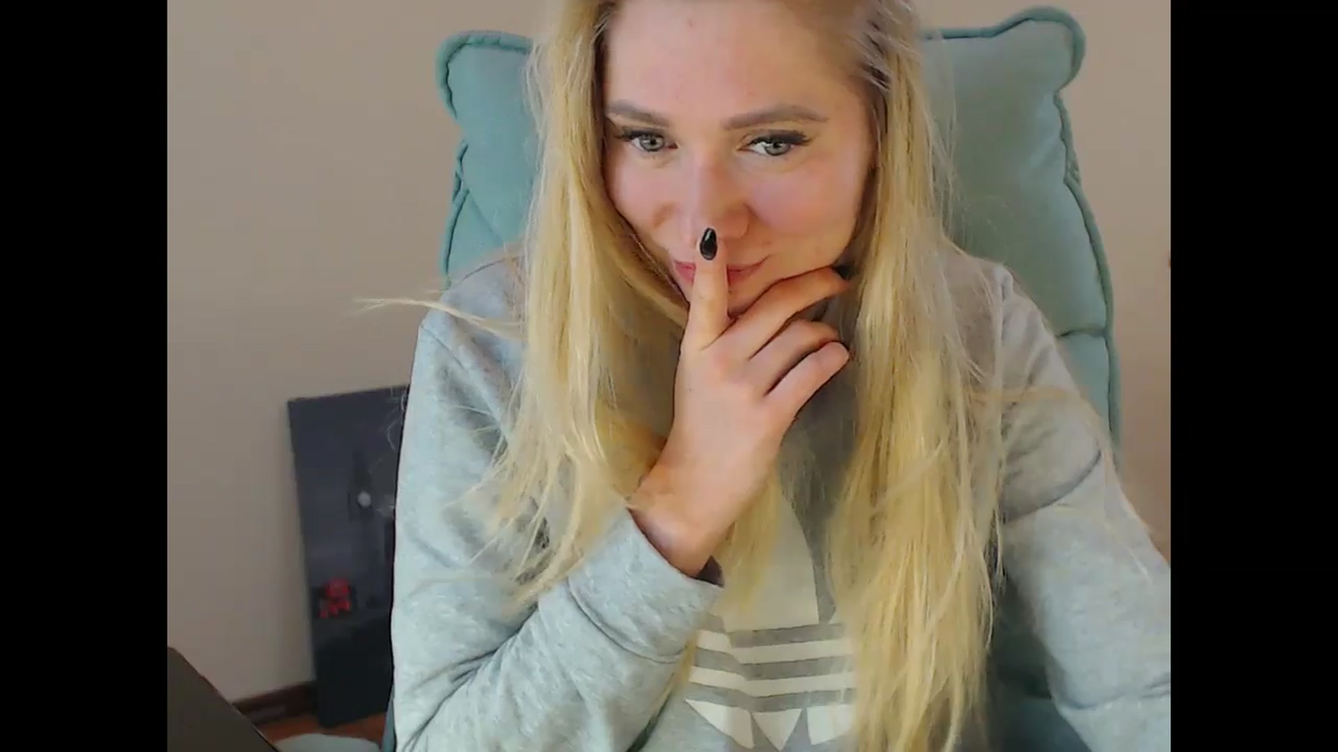 Gallery image thumbnail from Miss_Sylvia's myfreecams stream on, 12/31/2024, 17:15 image 17 of 20