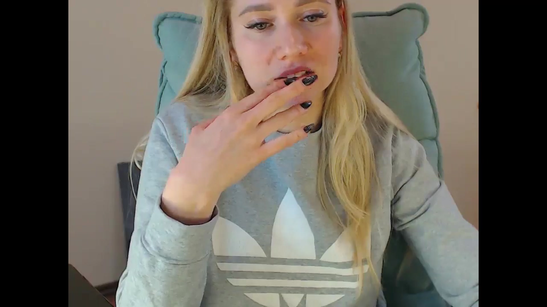 Gallery image thumbnail from Miss_Sylvia's myfreecams stream on, 12/31/2024, 17:15 image 7 of 20