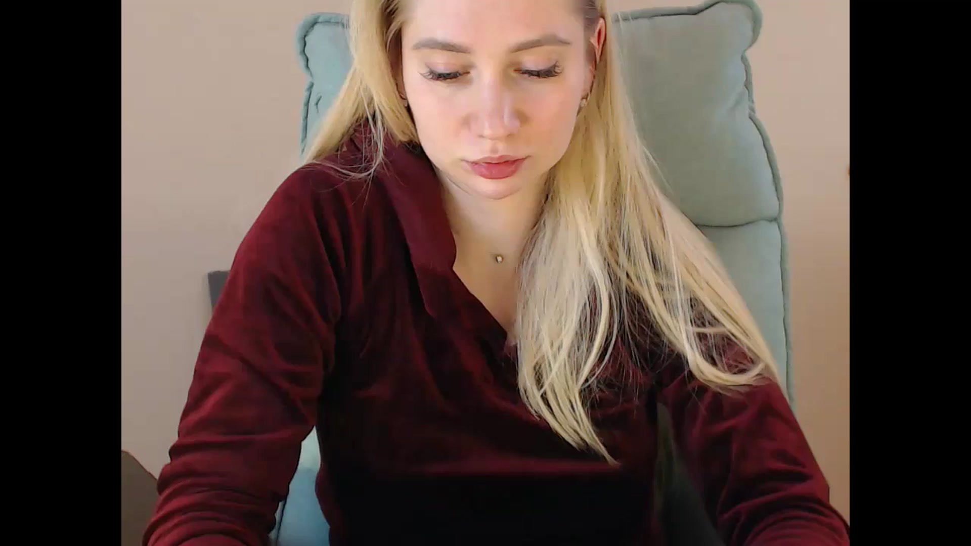 Gallery image thumbnail from Miss_Sylvia's myfreecams stream on, 01/01/2025, 18:53 image 10 of 20