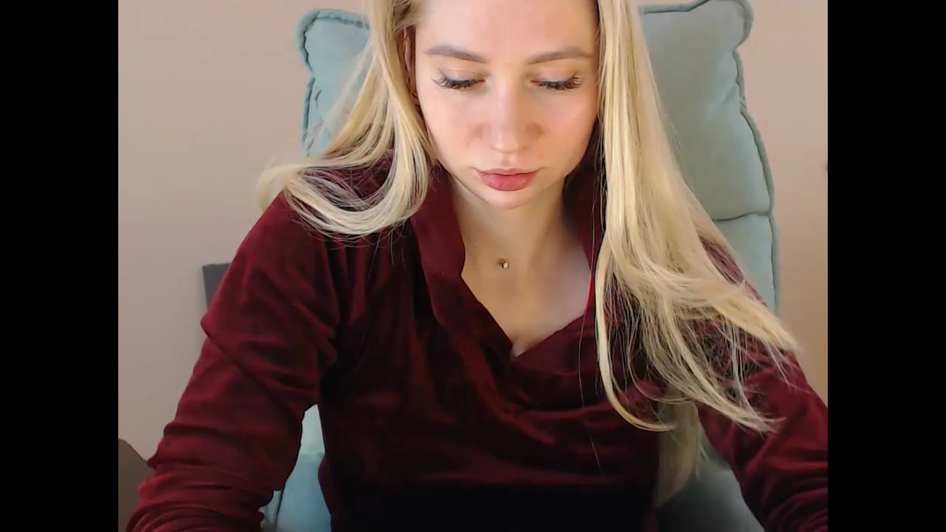 Gallery image thumbnail from Miss_Sylvia's myfreecams stream on, 01/01/2025, 18:53 image 2 of 20
