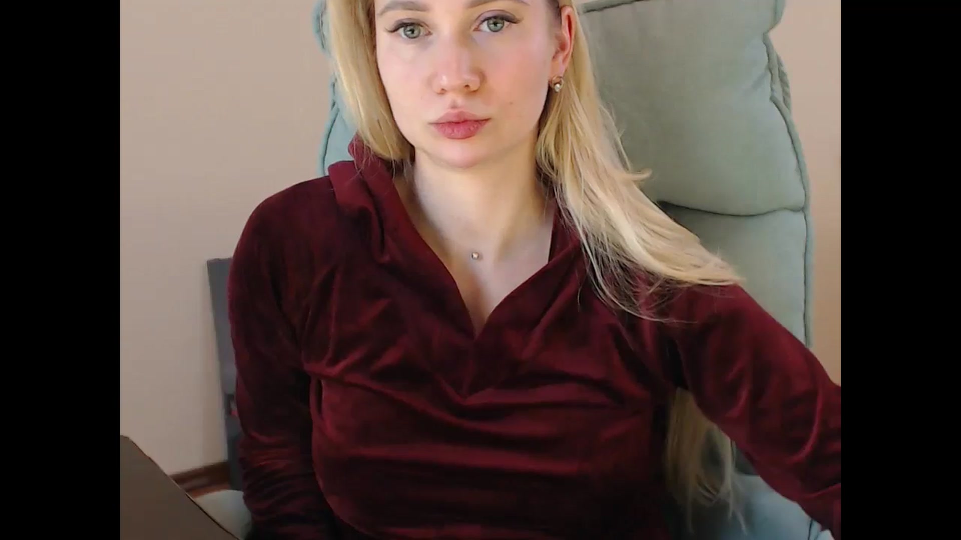 Gallery image thumbnail from Miss_Sylvia's myfreecams stream on, 01/01/2025, 21:21 image 4 of 20