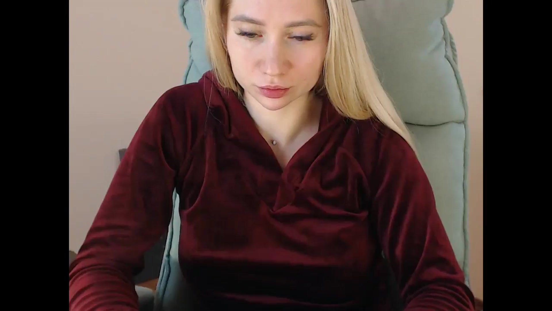 Gallery image thumbnail from Miss_Sylvia's myfreecams stream on, 01/01/2025, 21:21 image 13 of 20