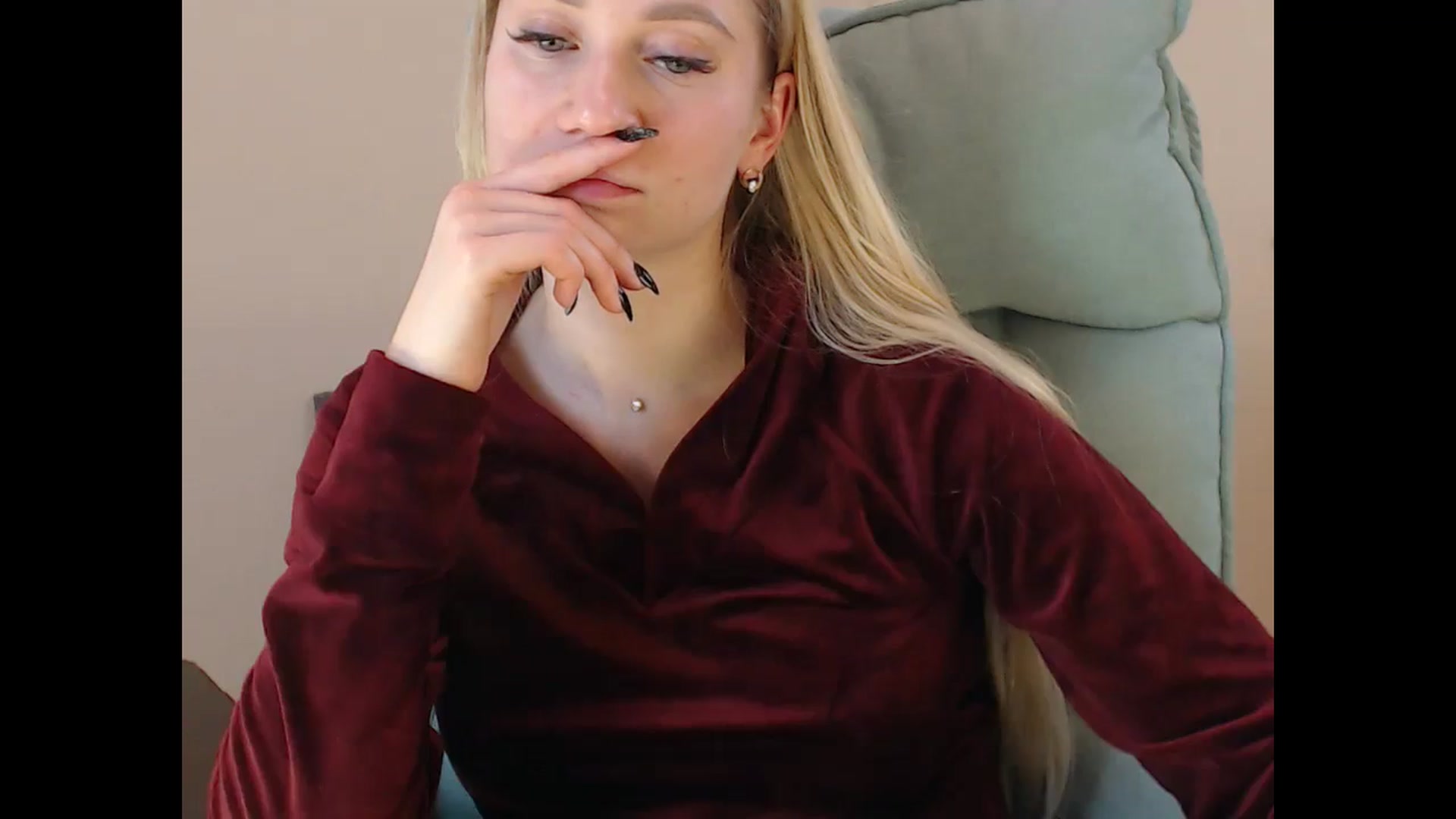 Gallery image thumbnail from Miss_Sylvia's myfreecams stream on, 01/01/2025, 21:21 image 3 of 20