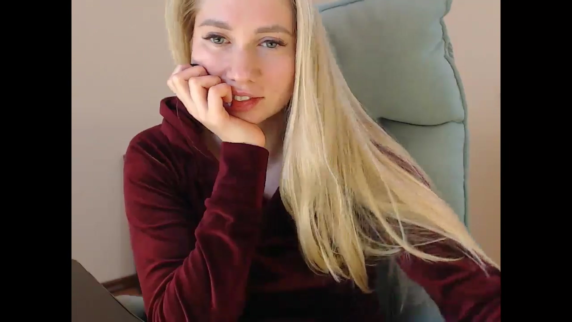 Gallery image thumbnail from Miss_Sylvia's myfreecams stream on, 01/01/2025, 21:21 image 18 of 20