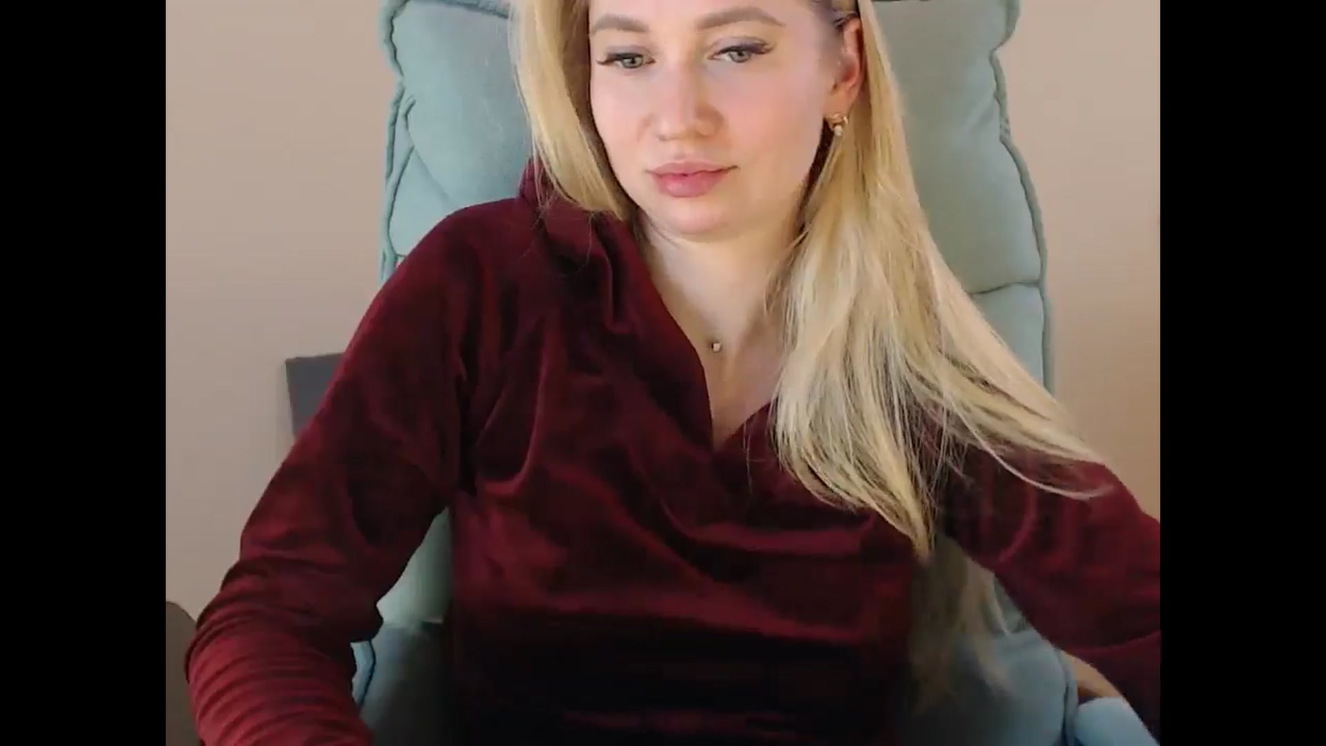 Gallery image thumbnail from Miss_Sylvia's myfreecams stream on, 01/01/2025, 21:21 image 6 of 20