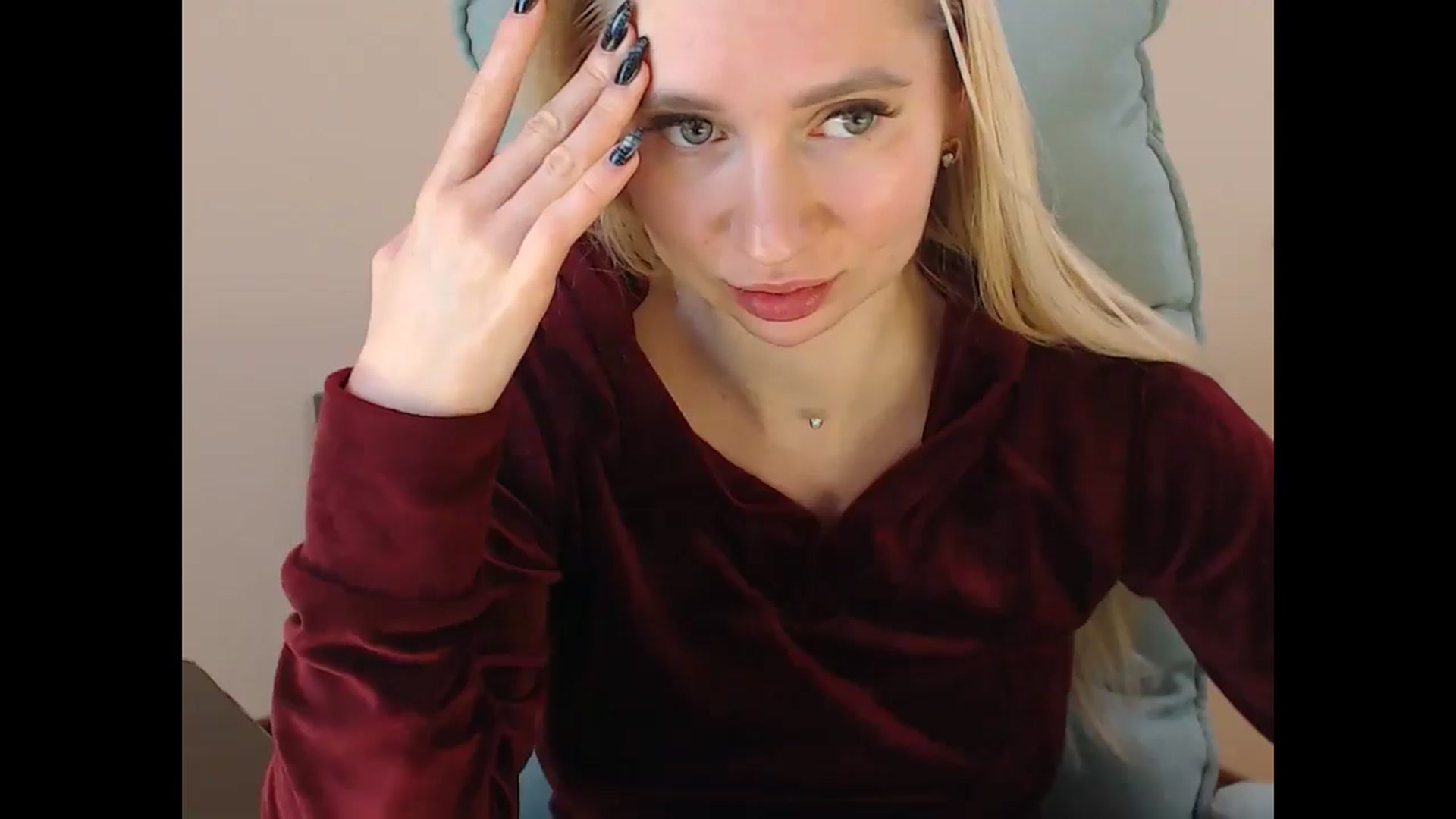 Gallery image thumbnail from Miss_Sylvia's myfreecams stream on, 01/01/2025, 21:21 image 15 of 20