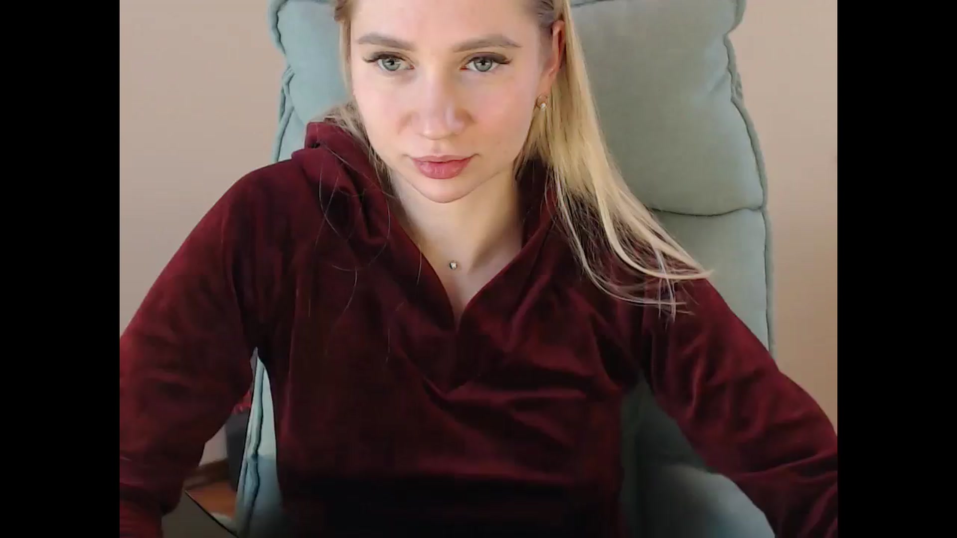 Gallery image thumbnail from Miss_Sylvia's myfreecams stream on, 01/01/2025, 21:21 image 1 of 20