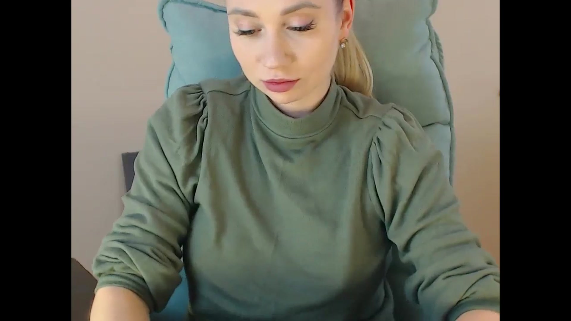 Gallery image thumbnail from Miss_Sylvia's myfreecams stream on, 01/02/2025, 15:33 image 5 of 20