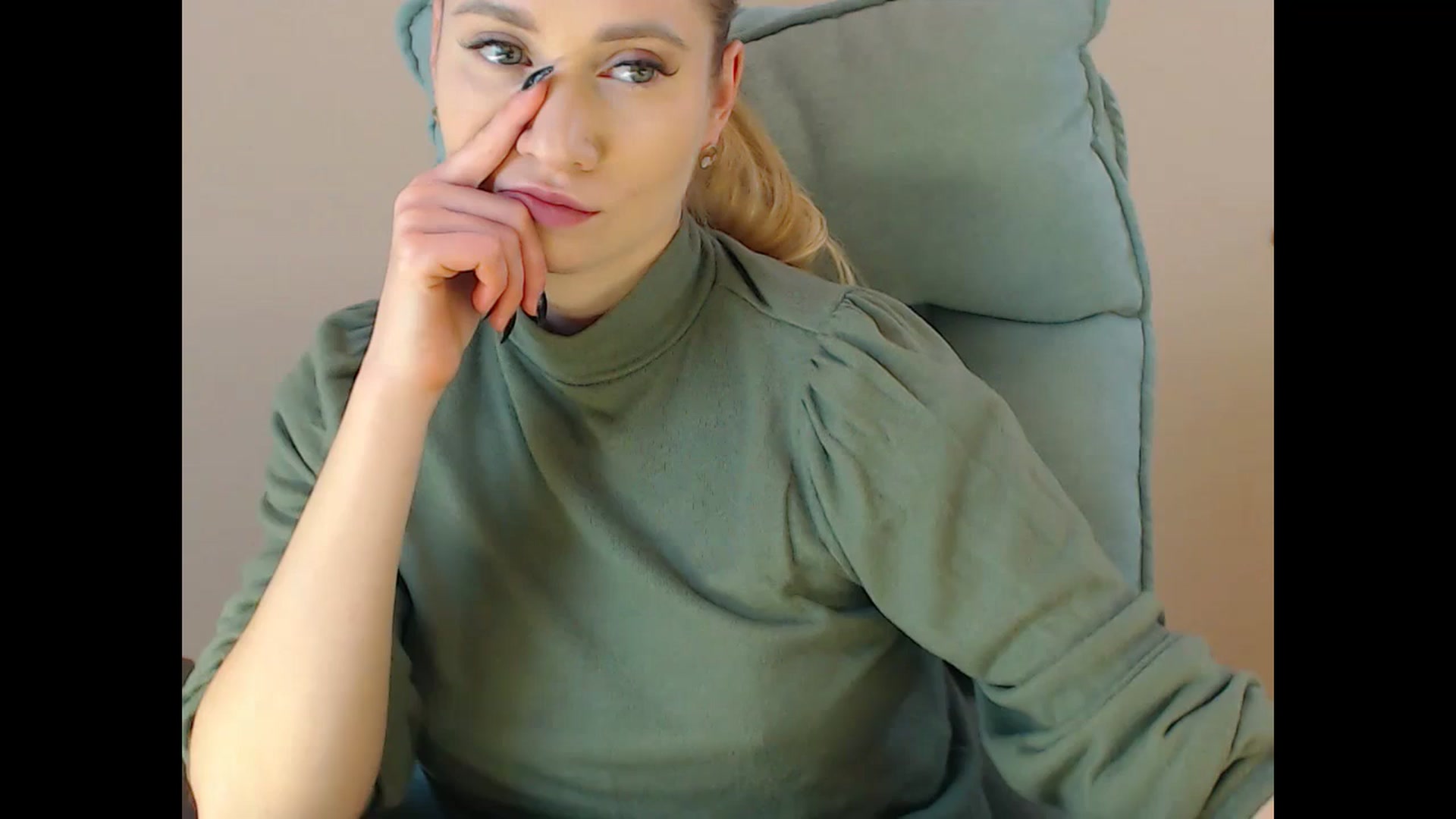 Gallery image thumbnail from Miss_Sylvia's myfreecams stream on, 01/02/2025, 15:33 image 6 of 20