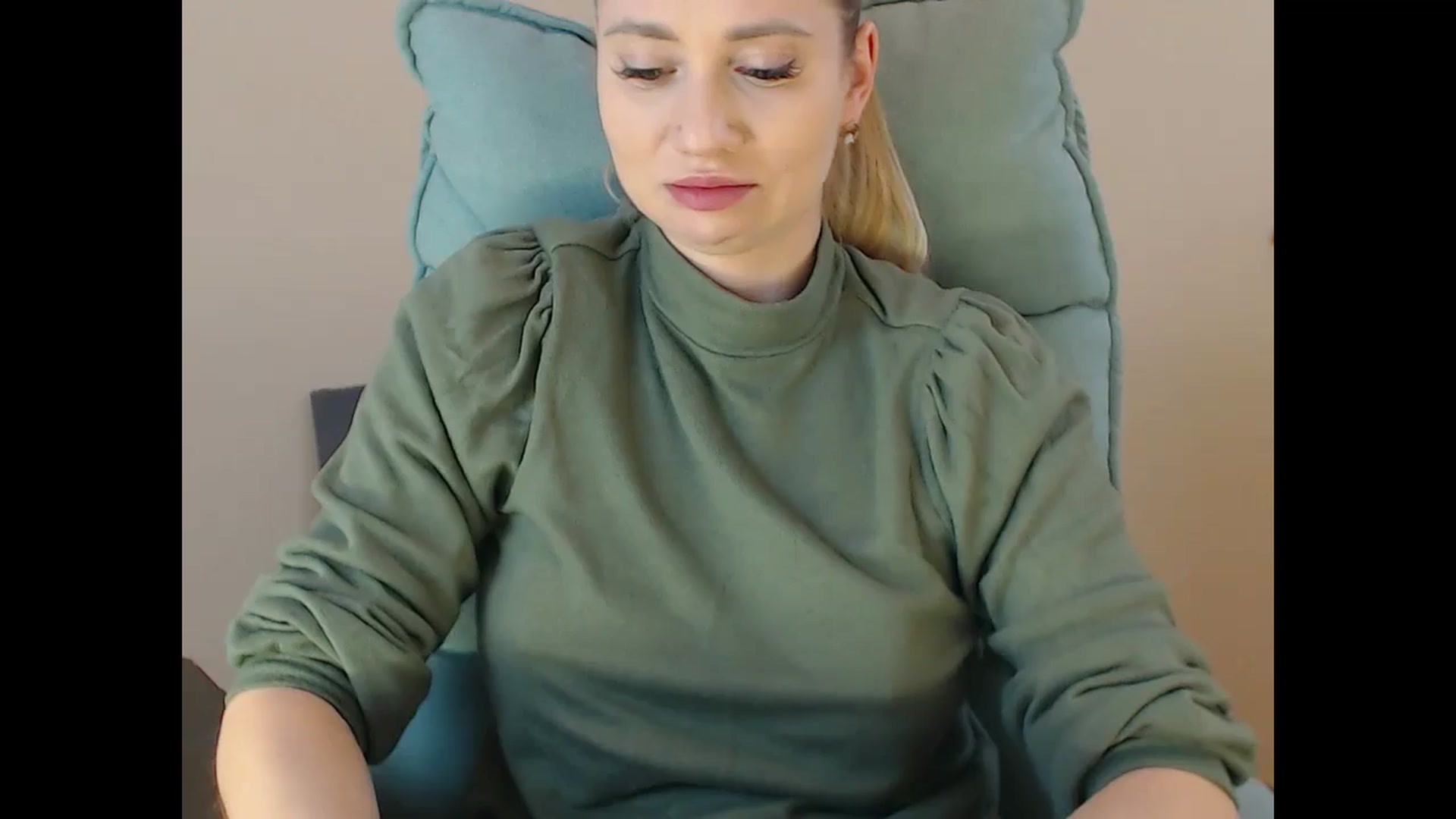 Gallery image thumbnail from Miss_Sylvia's myfreecams stream on, 01/02/2025, 15:33 image 10 of 20