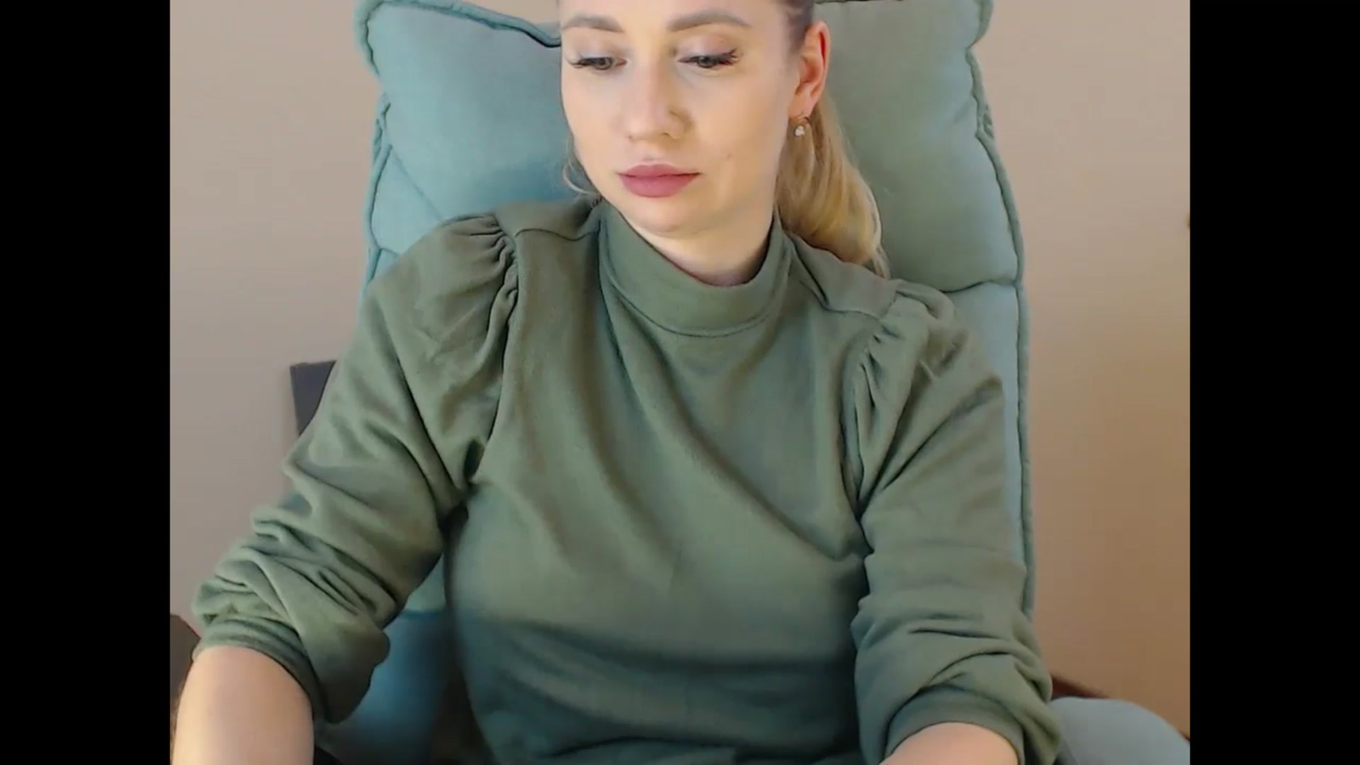 Gallery image thumbnail from Miss_Sylvia's myfreecams stream on, 01/02/2025, 15:33 image 11 of 20