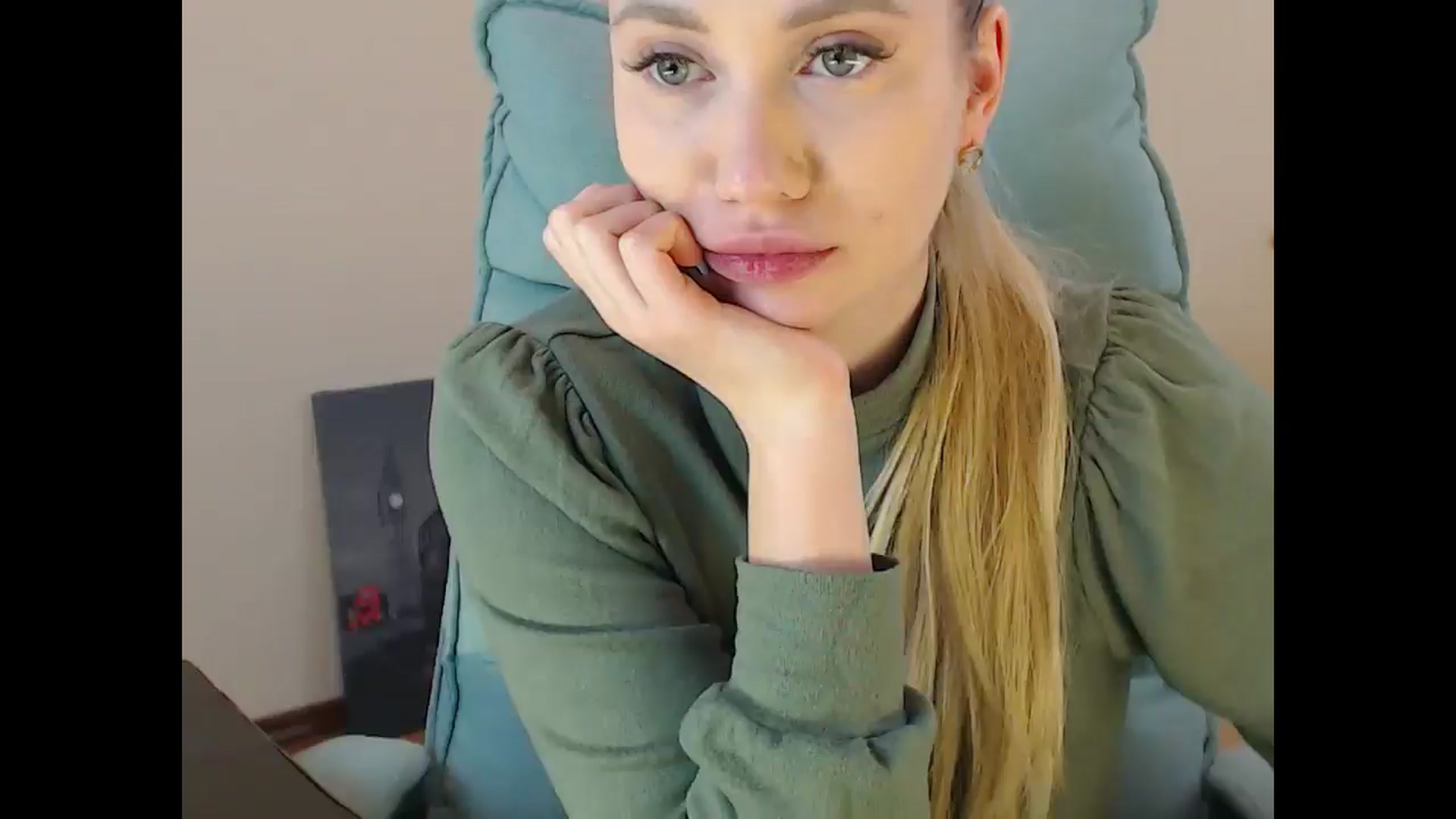 Gallery image thumbnail from Miss_Sylvia's myfreecams stream on, 01/02/2025, 17:03 image 16 of 20