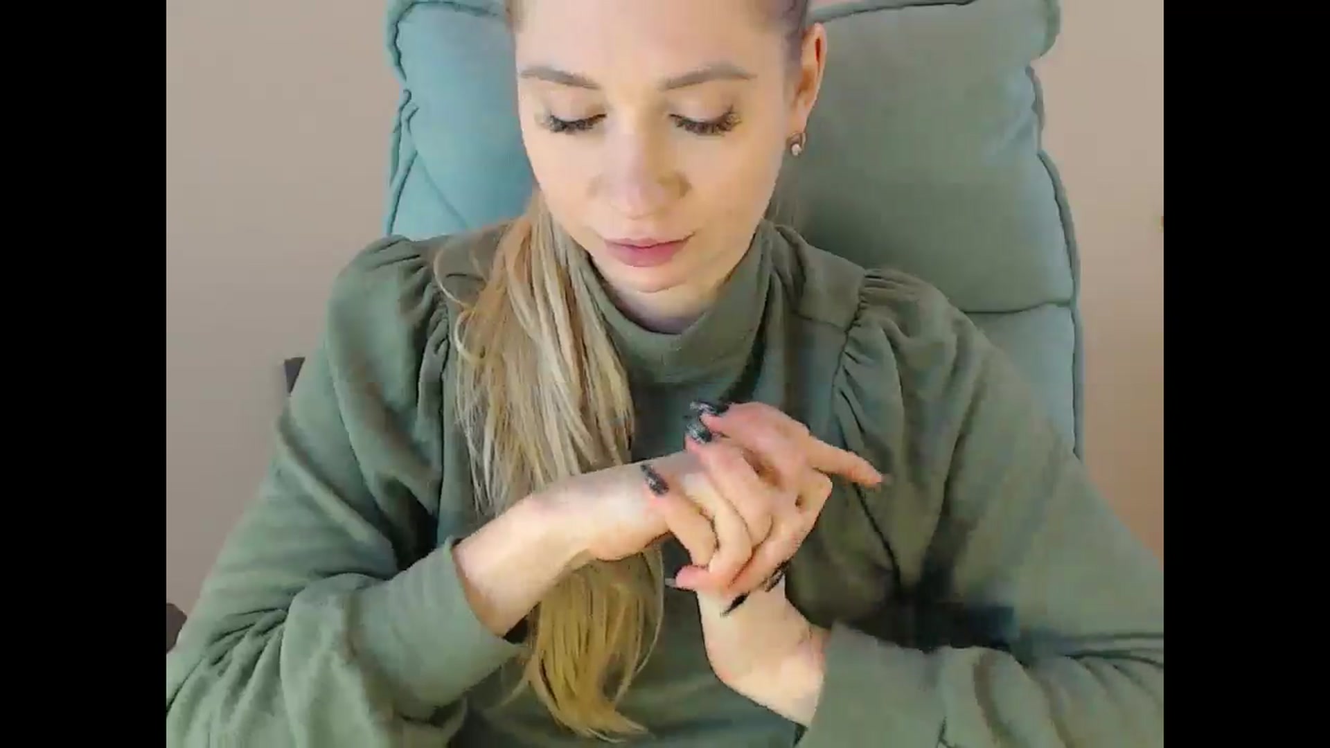 Gallery image thumbnail from Miss_Sylvia's myfreecams stream on, 01/02/2025, 19:58 image 7 of 20