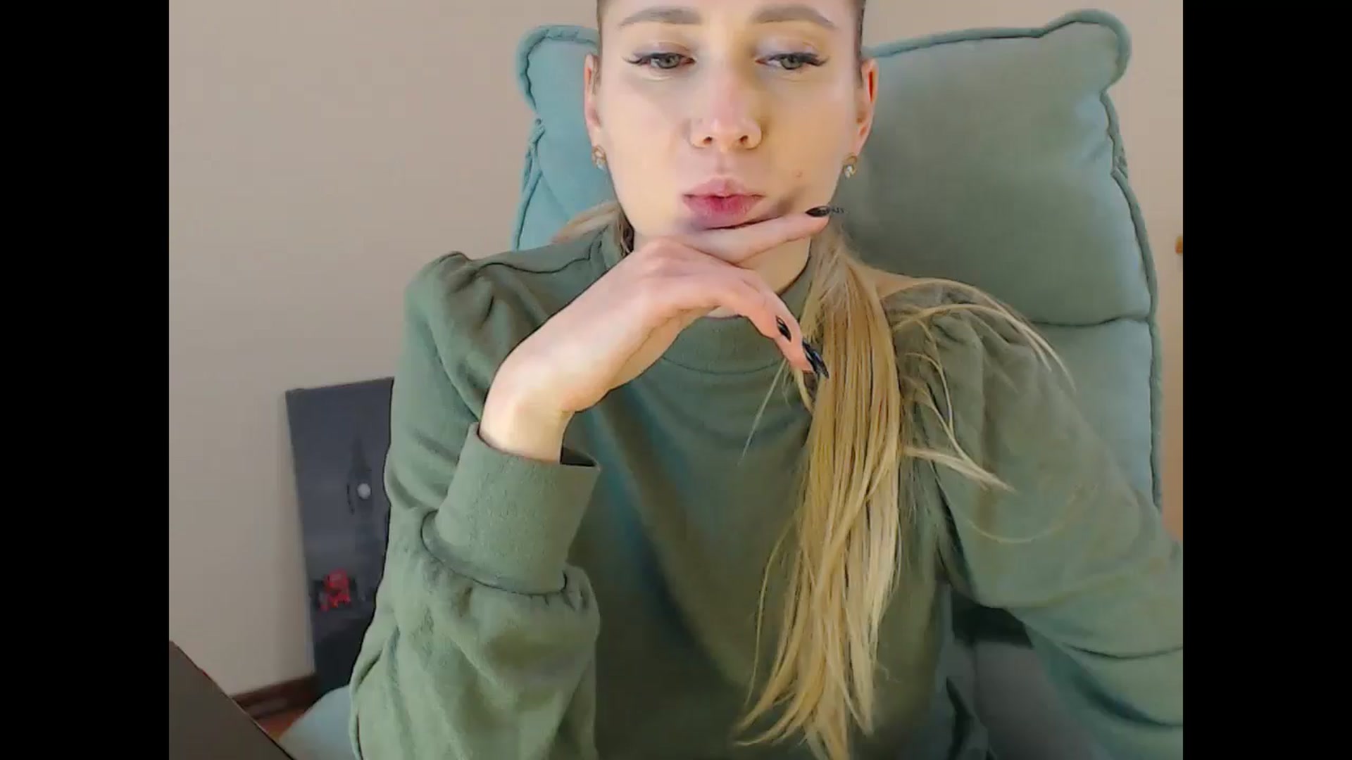 Gallery image thumbnail from Miss_Sylvia's myfreecams stream on, 01/02/2025, 20:28 image 3 of 20