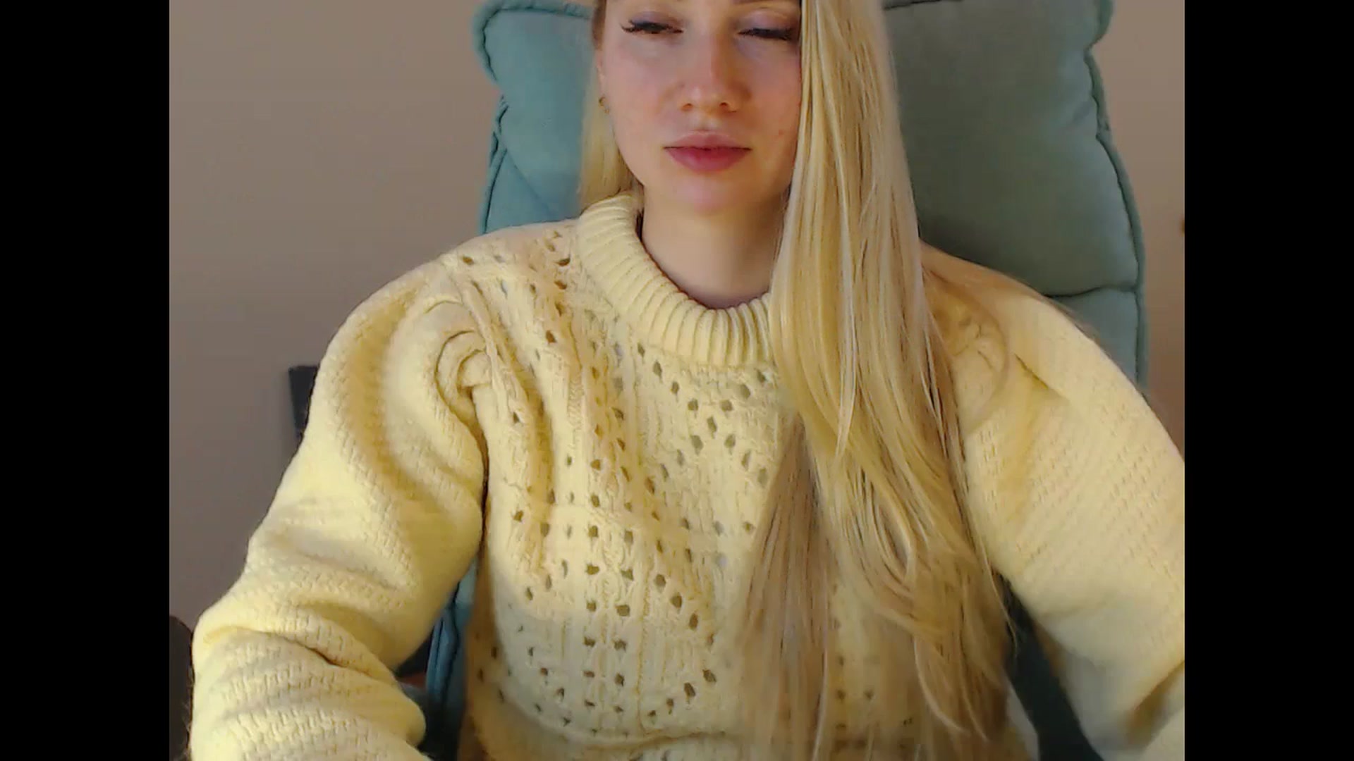 Gallery image thumbnail from Miss_Sylvia's myfreecams stream on, 01/03/2025, 19:58 image 15 of 20