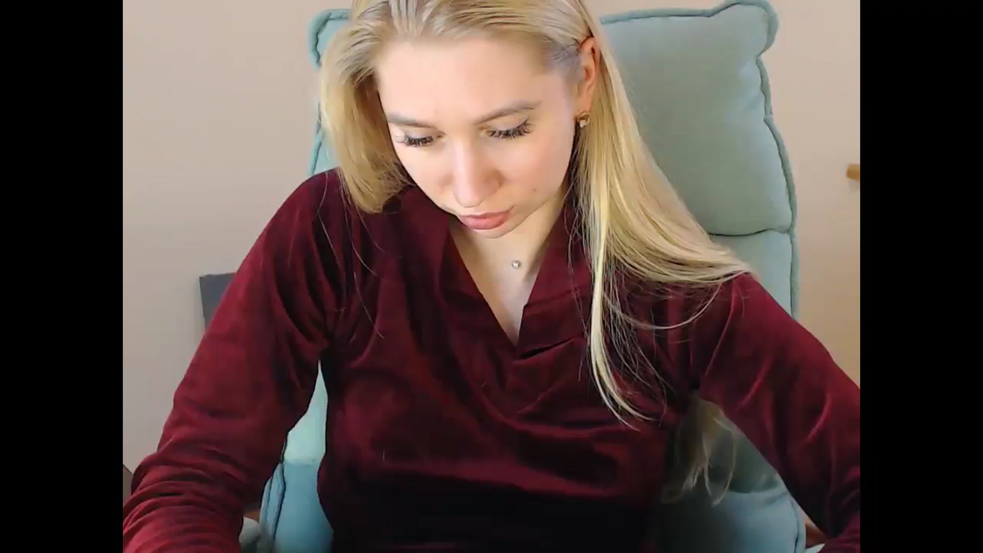 Gallery image thumbnail from Miss_Sylvia's myfreecams stream on, 01/04/2025, 18:30 image 1 of 20