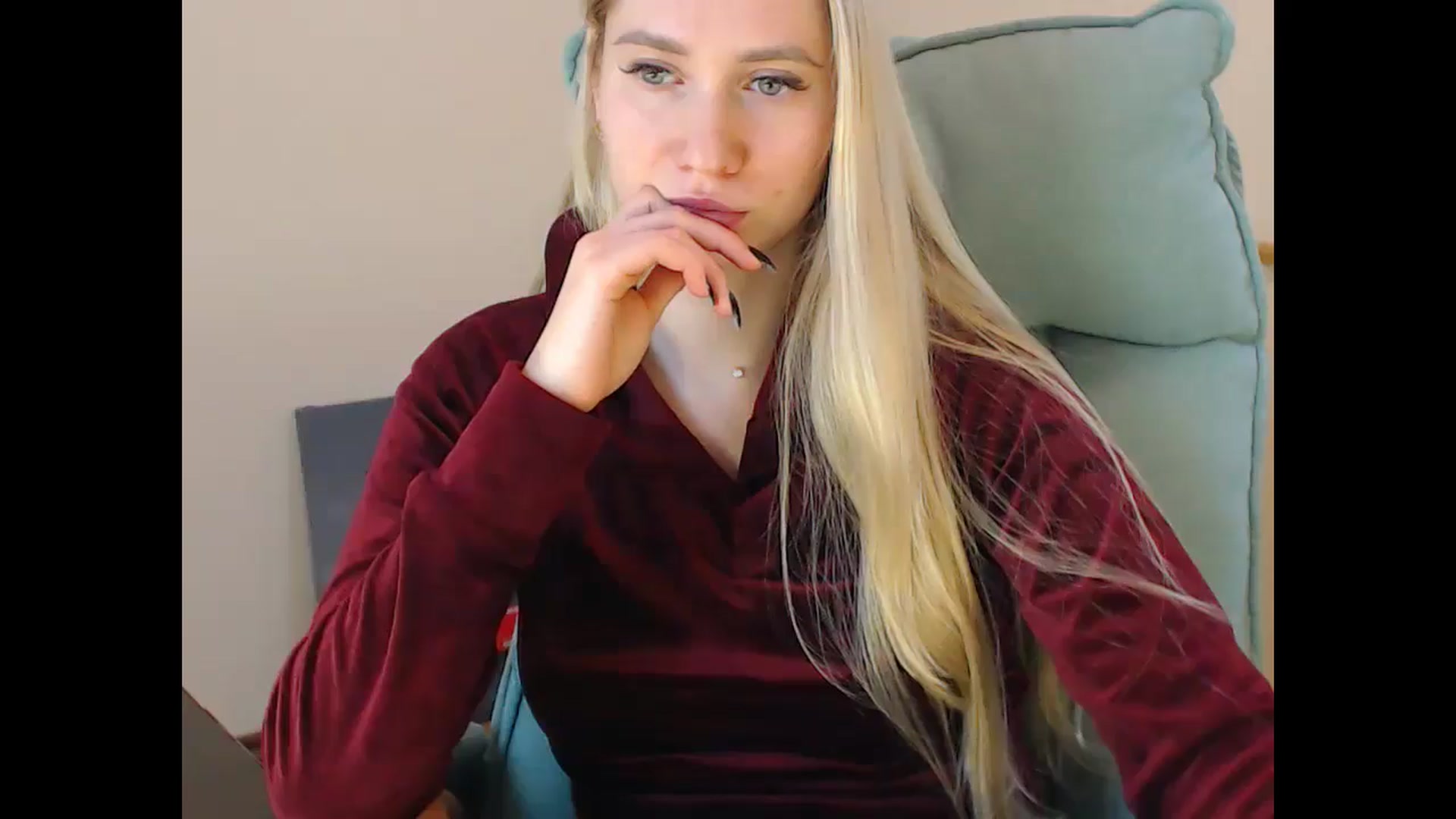 Gallery image thumbnail from Miss_Sylvia's myfreecams stream on, 01/04/2025, 18:30 image 9 of 20