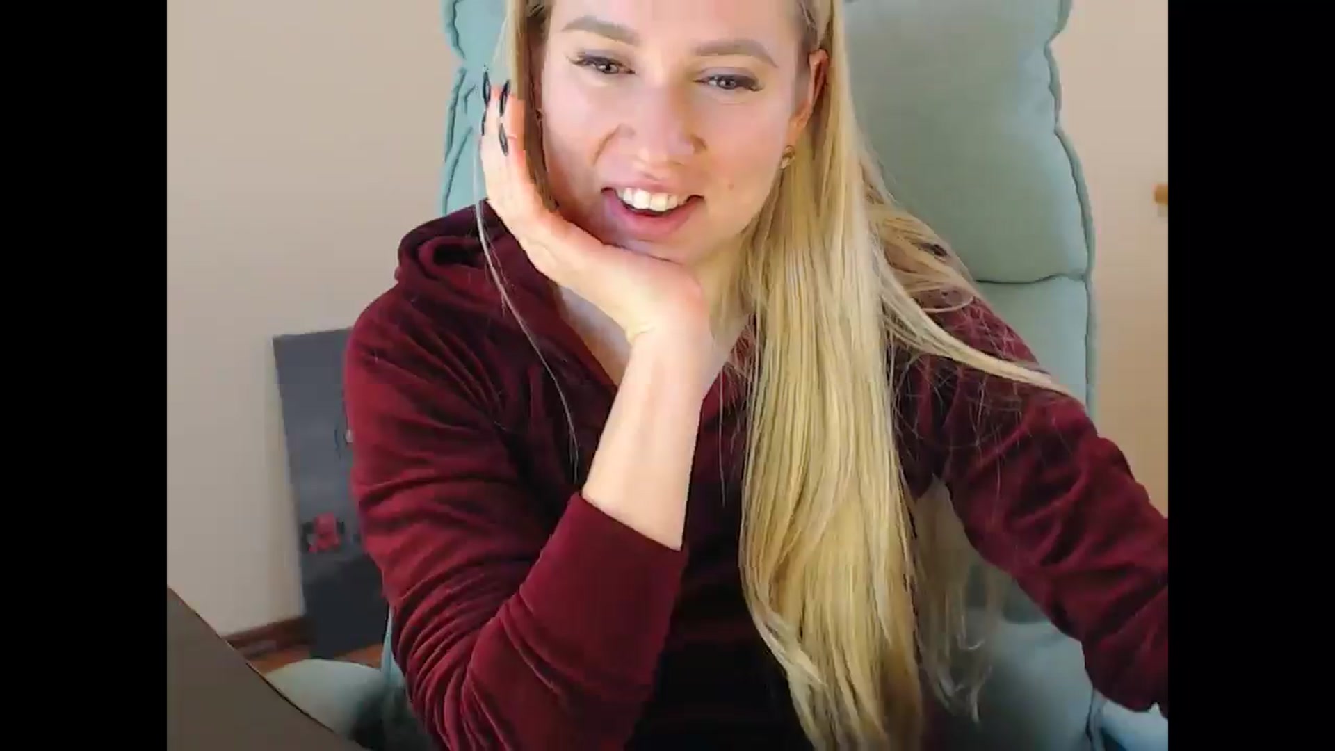 Gallery image thumbnail from Miss_Sylvia's myfreecams stream on, 01/04/2025, 21:26 image 2 of 20