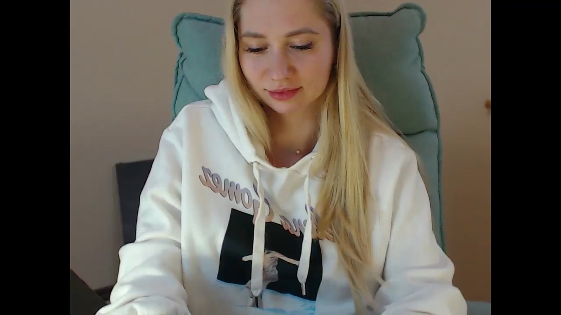 Gallery image thumbnail from Miss_Sylvia's myfreecams stream on, 01/07/2025, 18:05 image 17 of 20