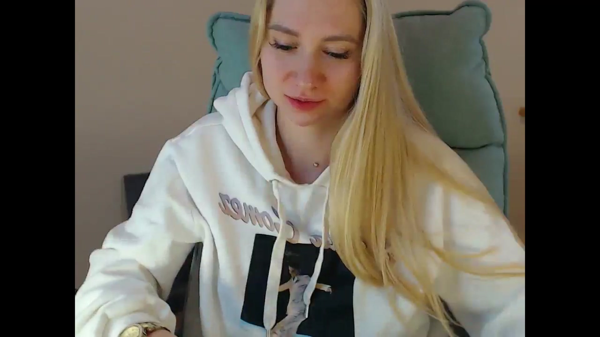 Gallery image thumbnail from Miss_Sylvia's myfreecams stream on, 01/07/2025, 18:05 image 18 of 20