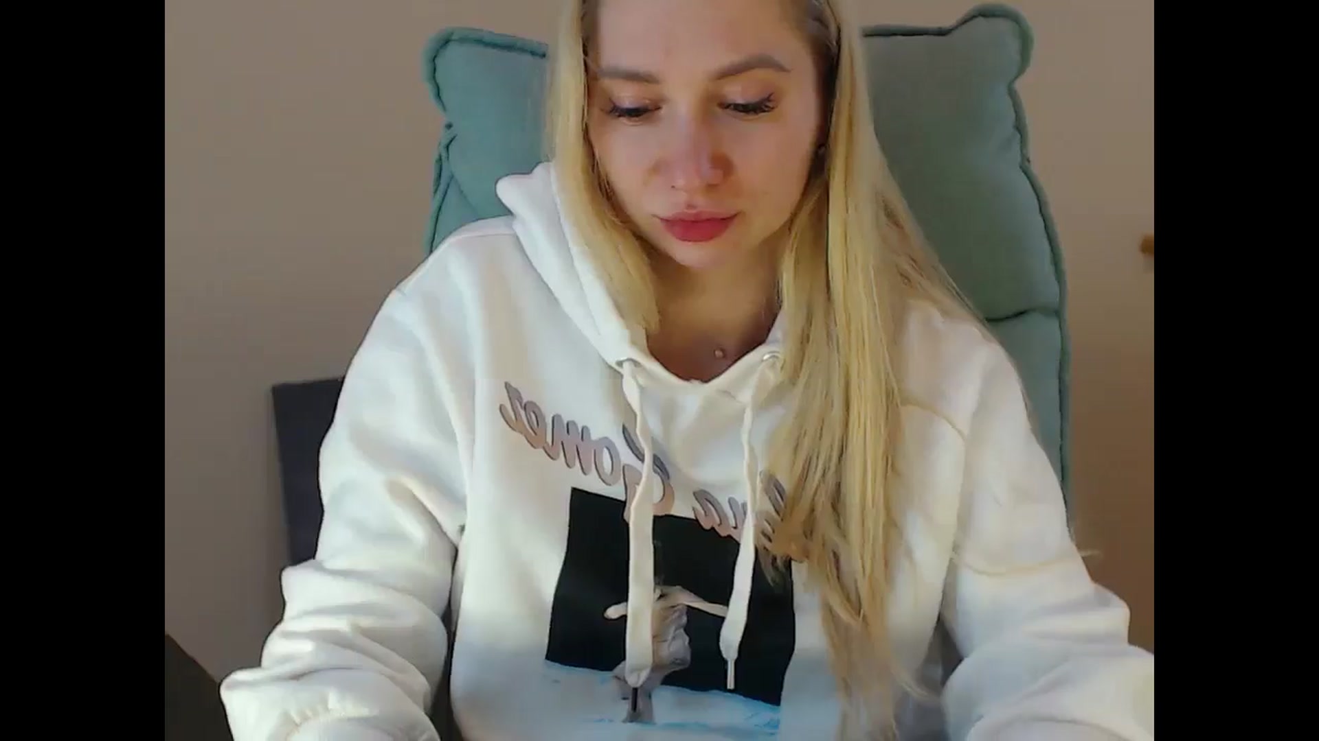 Gallery image thumbnail from Miss_Sylvia's myfreecams stream on, 01/07/2025, 18:05 image 15 of 20
