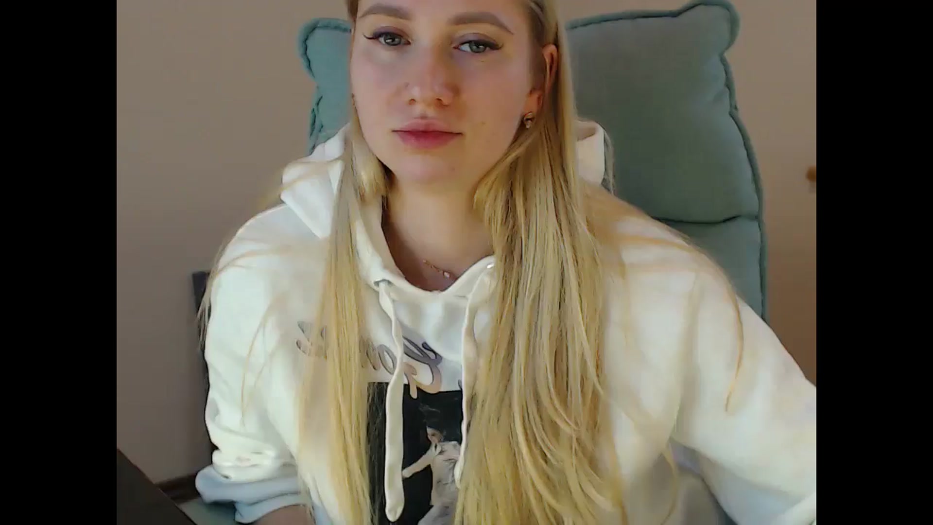 Gallery image thumbnail from Miss_Sylvia's myfreecams stream on, 01/07/2025, 18:05 image 10 of 20