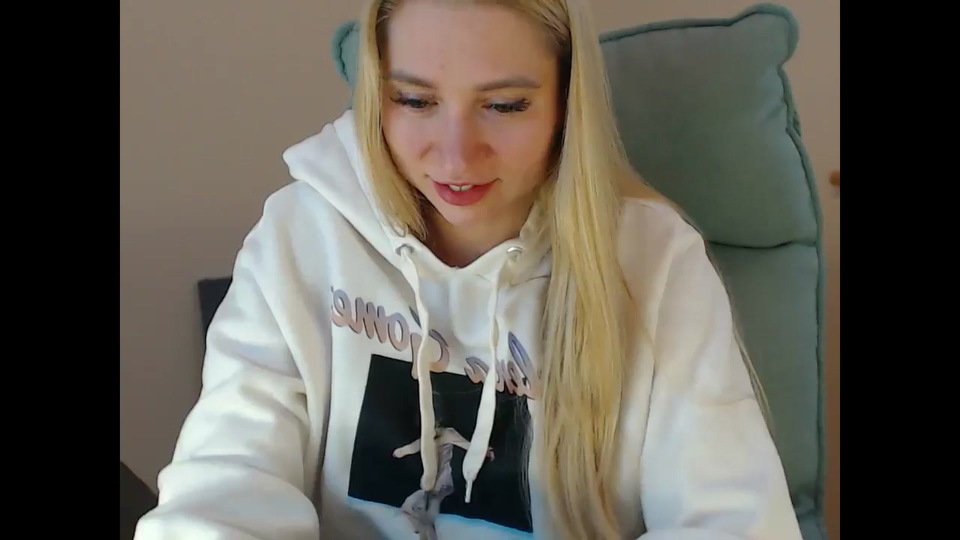Gallery image thumbnail from Miss_Sylvia's myfreecams stream on, 01/07/2025, 18:05 image 7 of 20