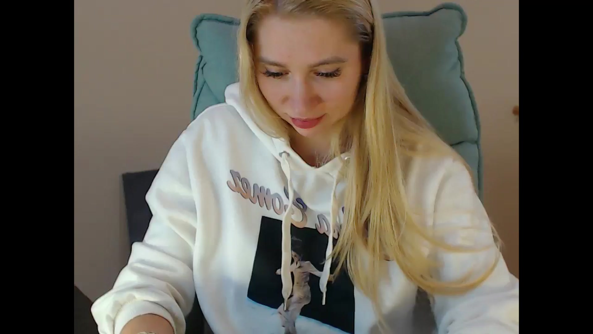 Gallery image thumbnail from Miss_Sylvia's myfreecams stream on, 01/07/2025, 18:05 image 13 of 20
